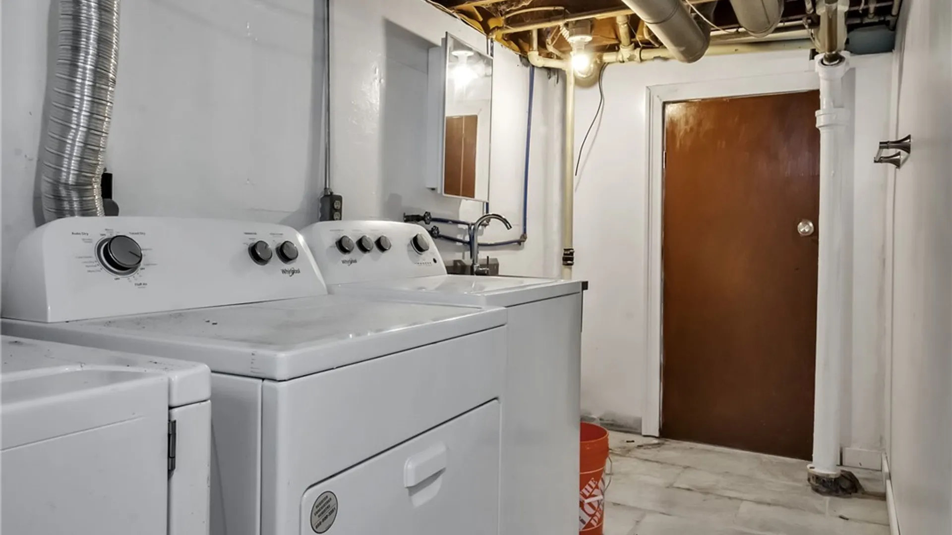 Property at 5 Greenleaf Lane, Cheektowaga, NY 14225 32