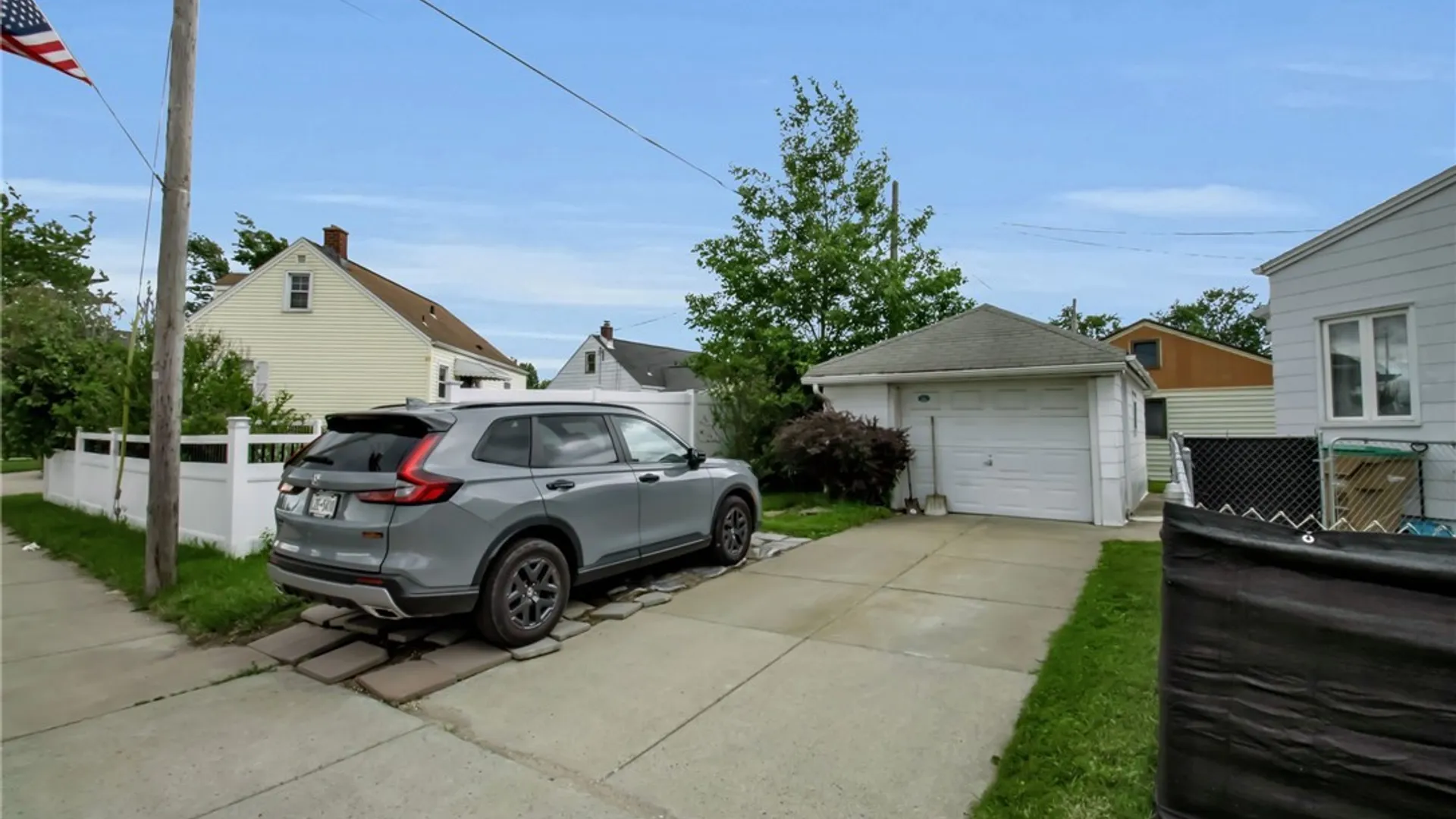 Property at 5 Greenleaf Lane, Cheektowaga, NY 14225 39