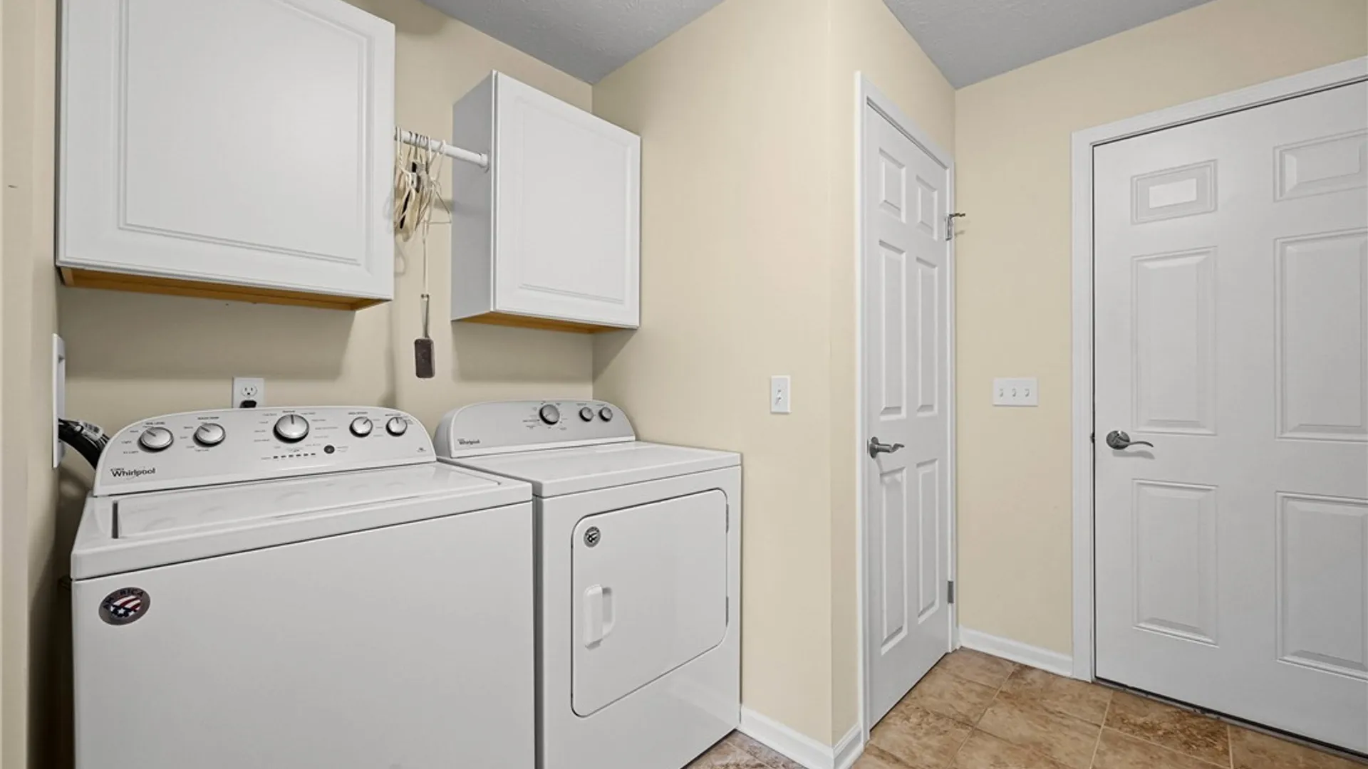Property at 75 Kittling Ridge Lane, Greece, NY 14612 29