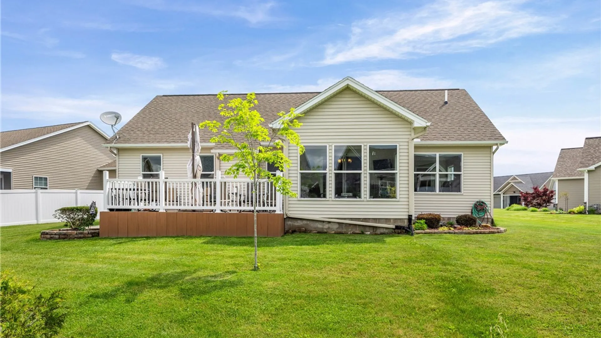 Property at 75 Kittling Ridge Lane, Greece, NY 14612 38