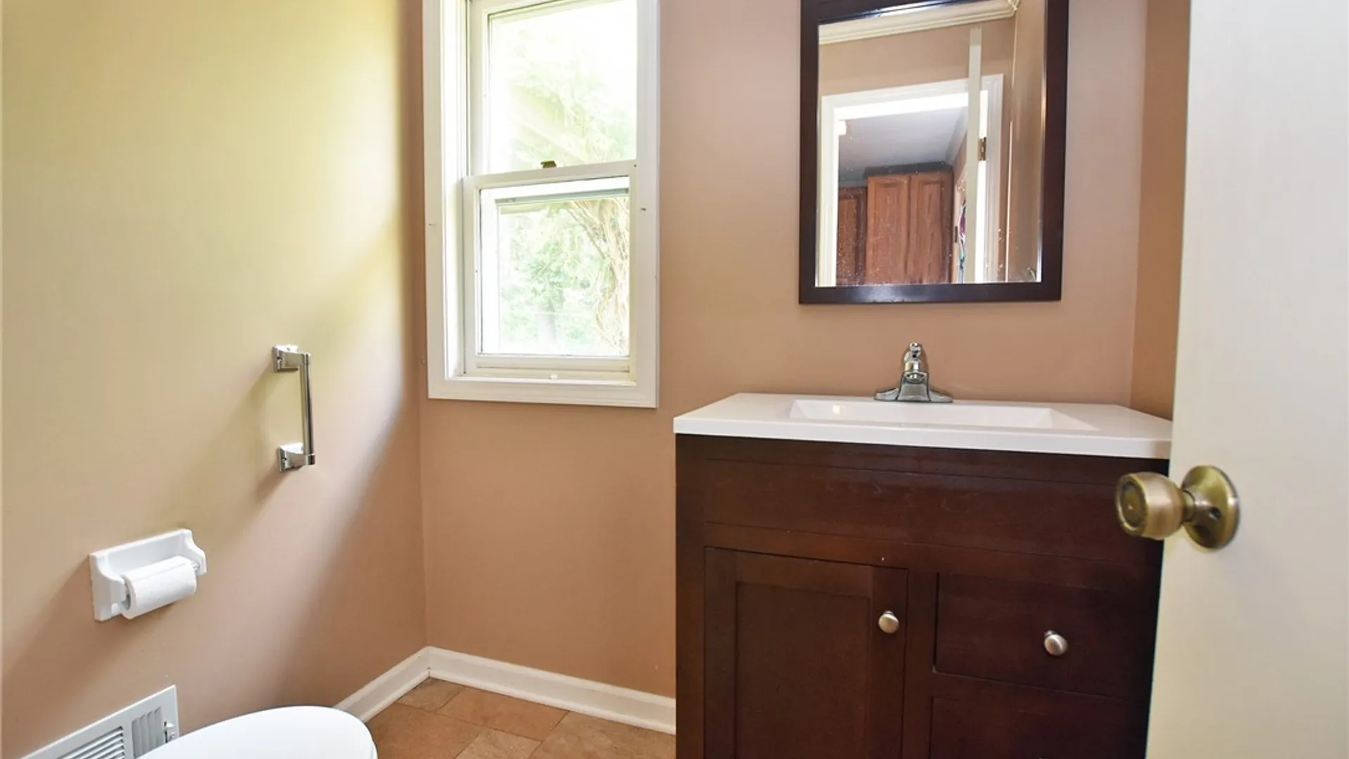 Property at 5 Wandering Trail, Pittsford, NY 14534 22