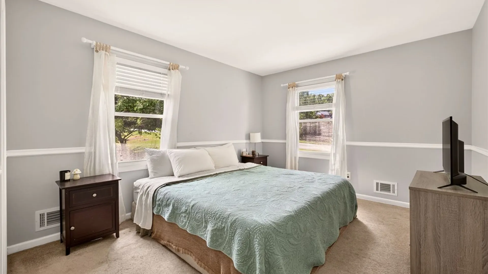 Property at 3 Eagle Lane, Perinton, NY 14450 15