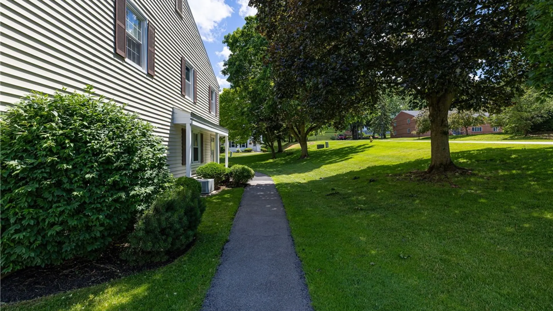 Property at 3 Eagle Lane, Perinton, NY 14450 18