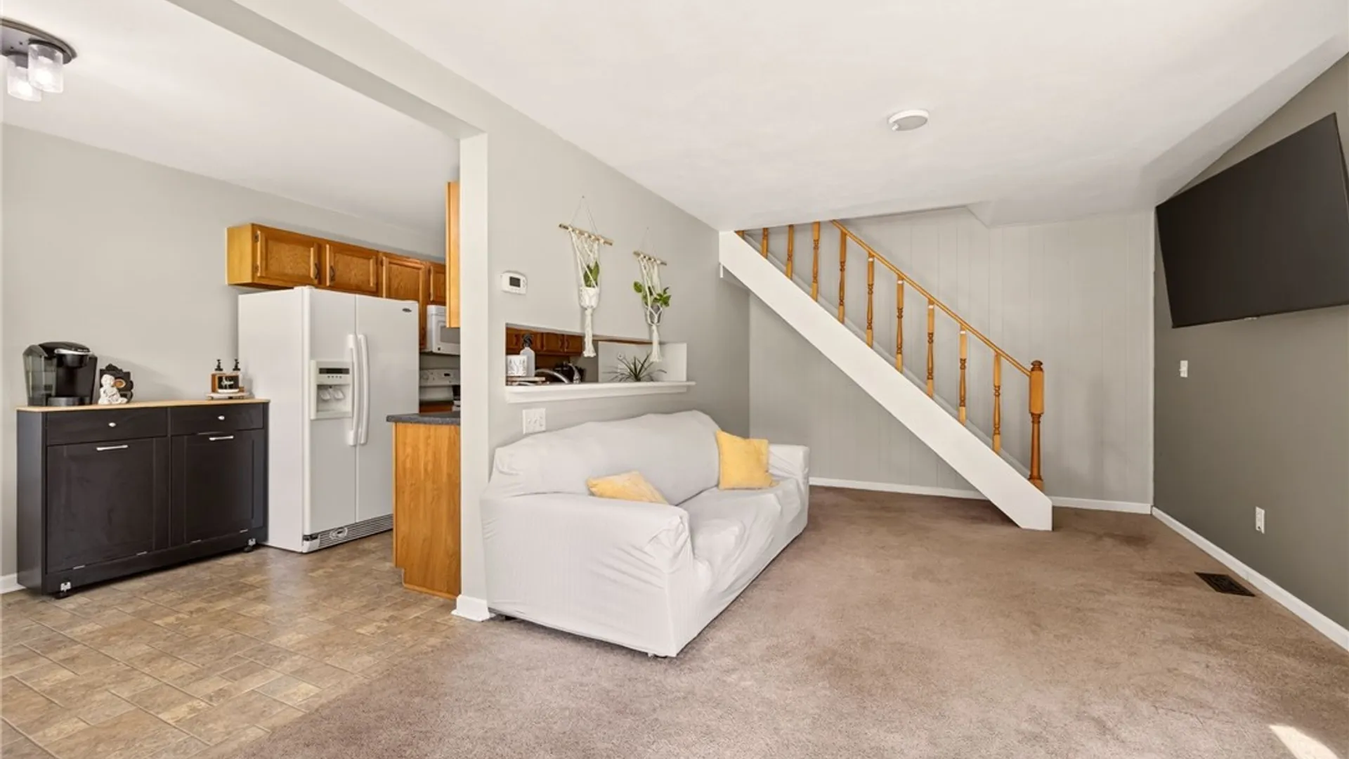 Property at 3 Eagle Lane, Perinton, NY 14450 3