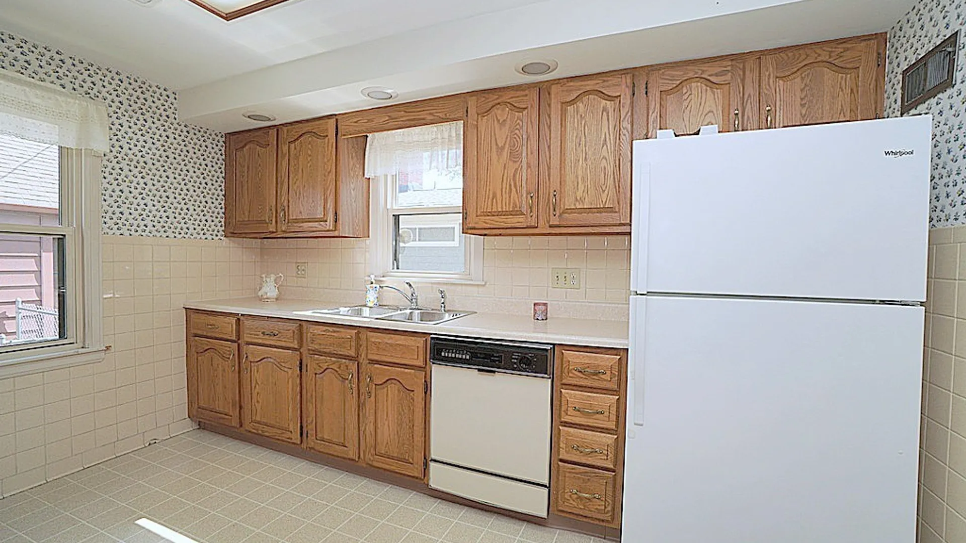 Property at 40 Kenton Road, Tonawanda, NY 14217 22