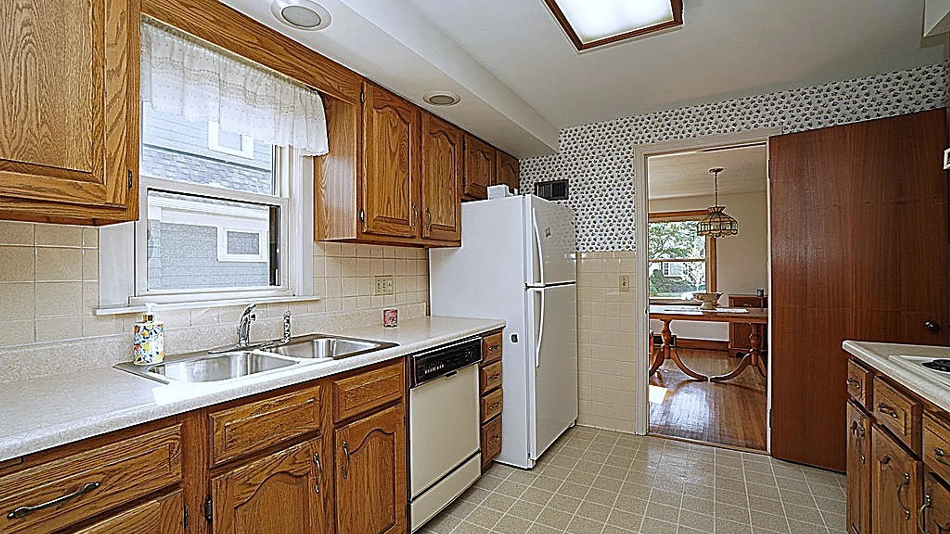 Property at 40 Kenton Road, Tonawanda, NY 14217 24