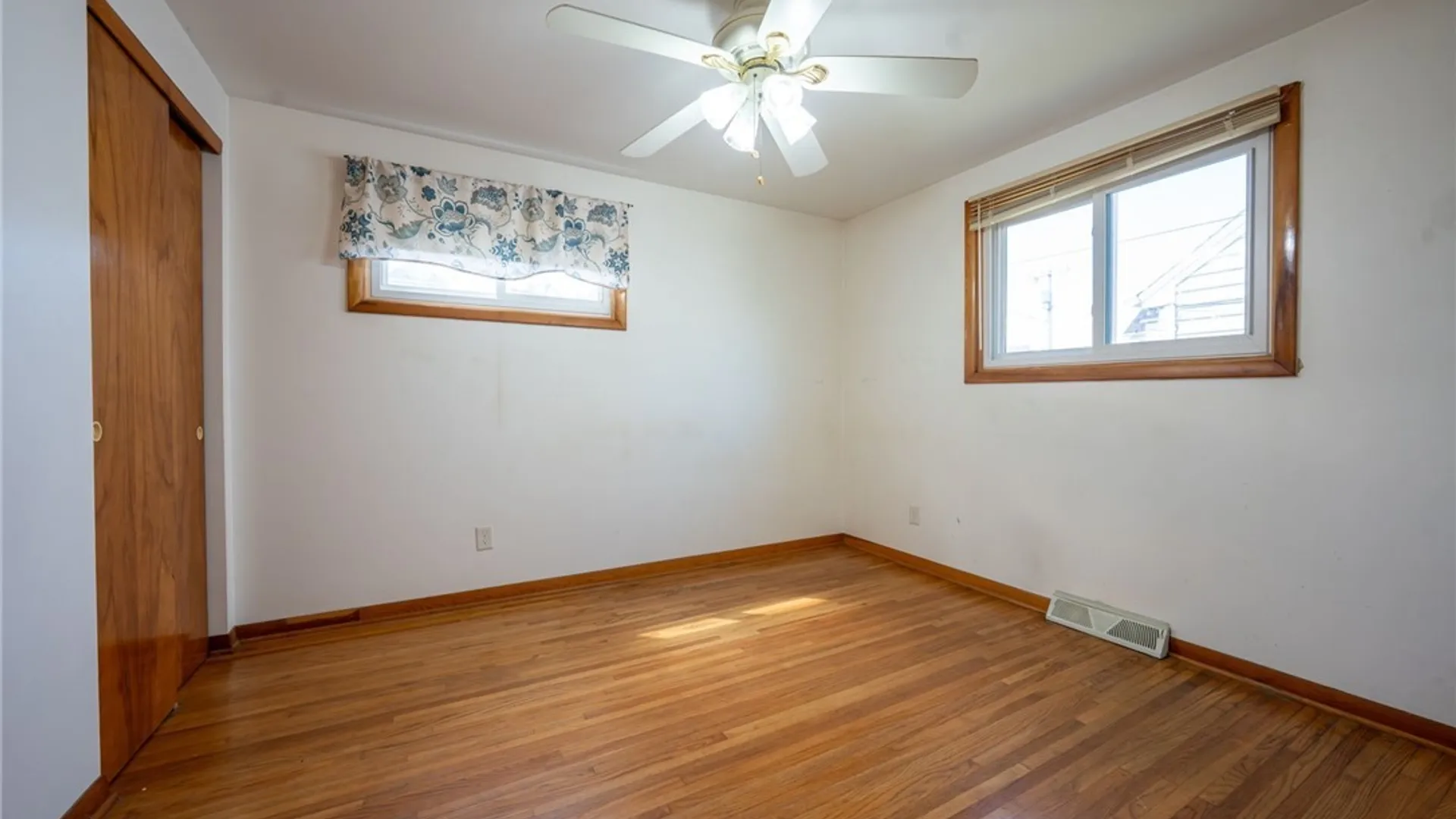 Property at 142 Esser Avenue, Buffalo, NY 14207 23