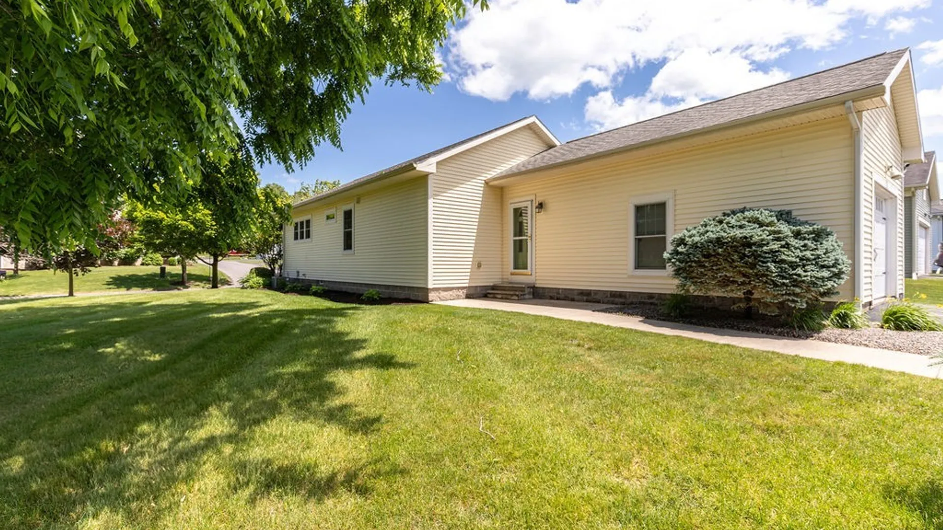 Property at 209 Newbridge Street, Camillus, NY 13031 4