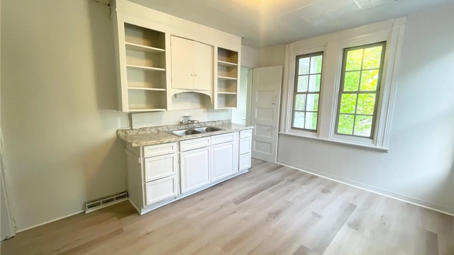 Property at 1129 West Avenue, Buffalo, NY 14213 21