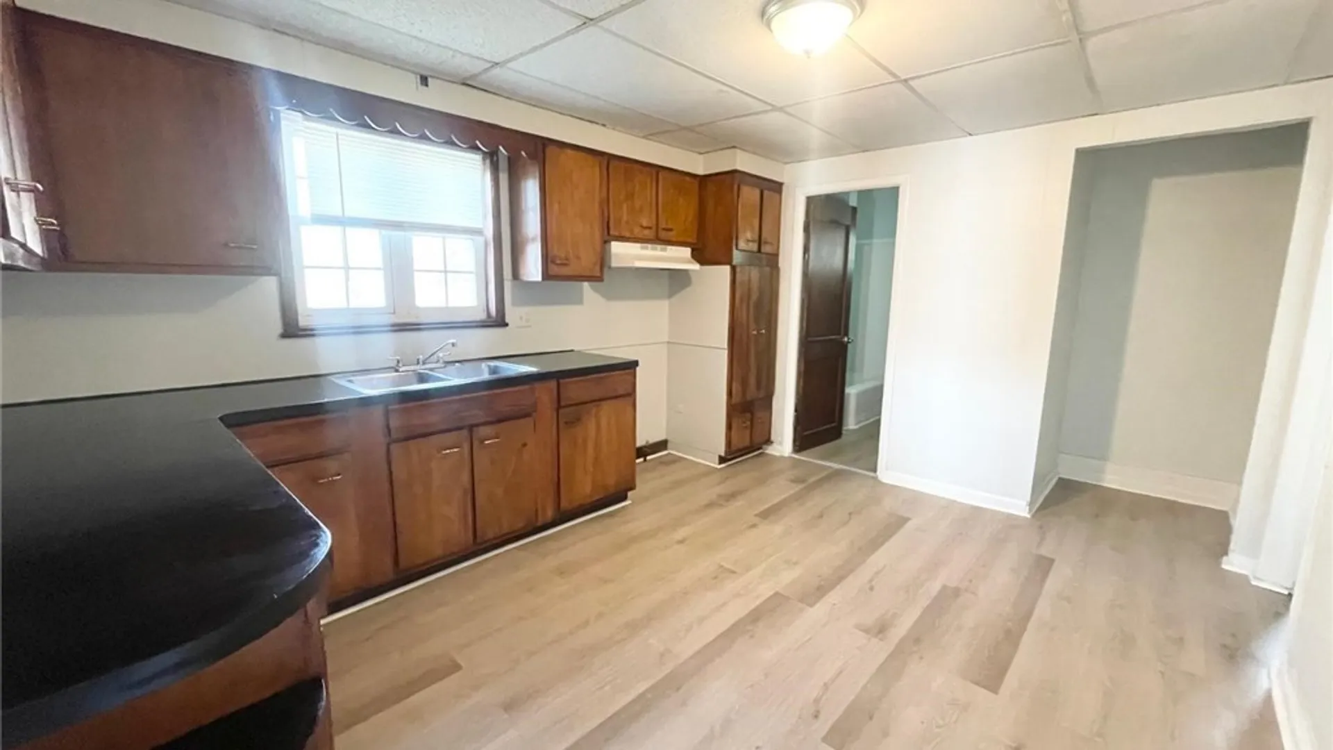 Property at 1129 West Avenue, Buffalo, NY 14213 9