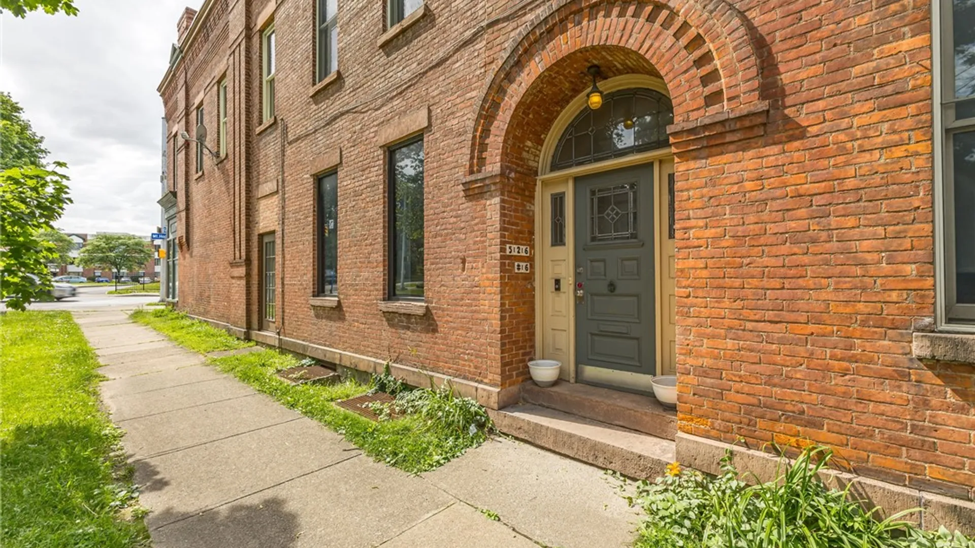Property at 528 Mt Hope Avenue, Rochester, NY 14620 4
