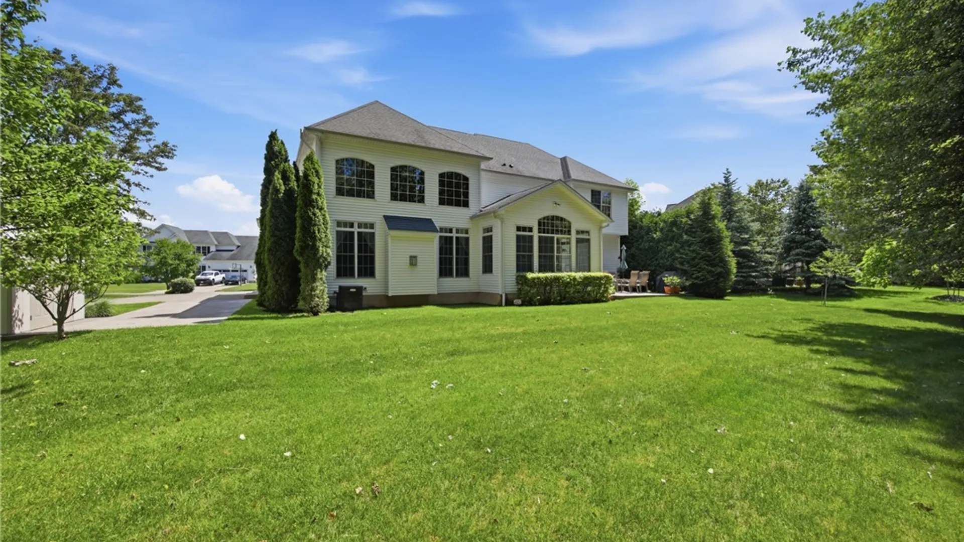 Property at 43 Arcadian Drive, Amherst, NY 14228 43
