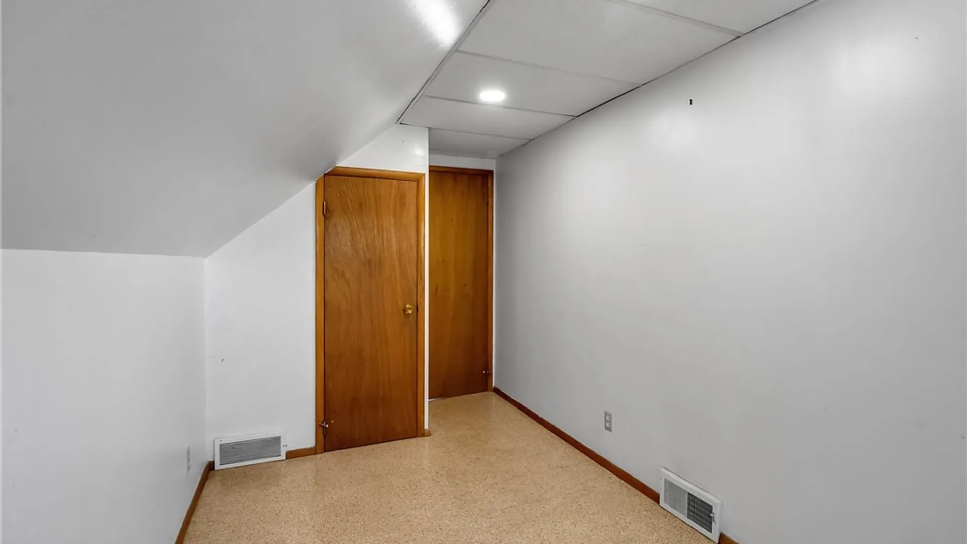 Property at 1532 98th Street, Niagara Falls, NY 14304 37