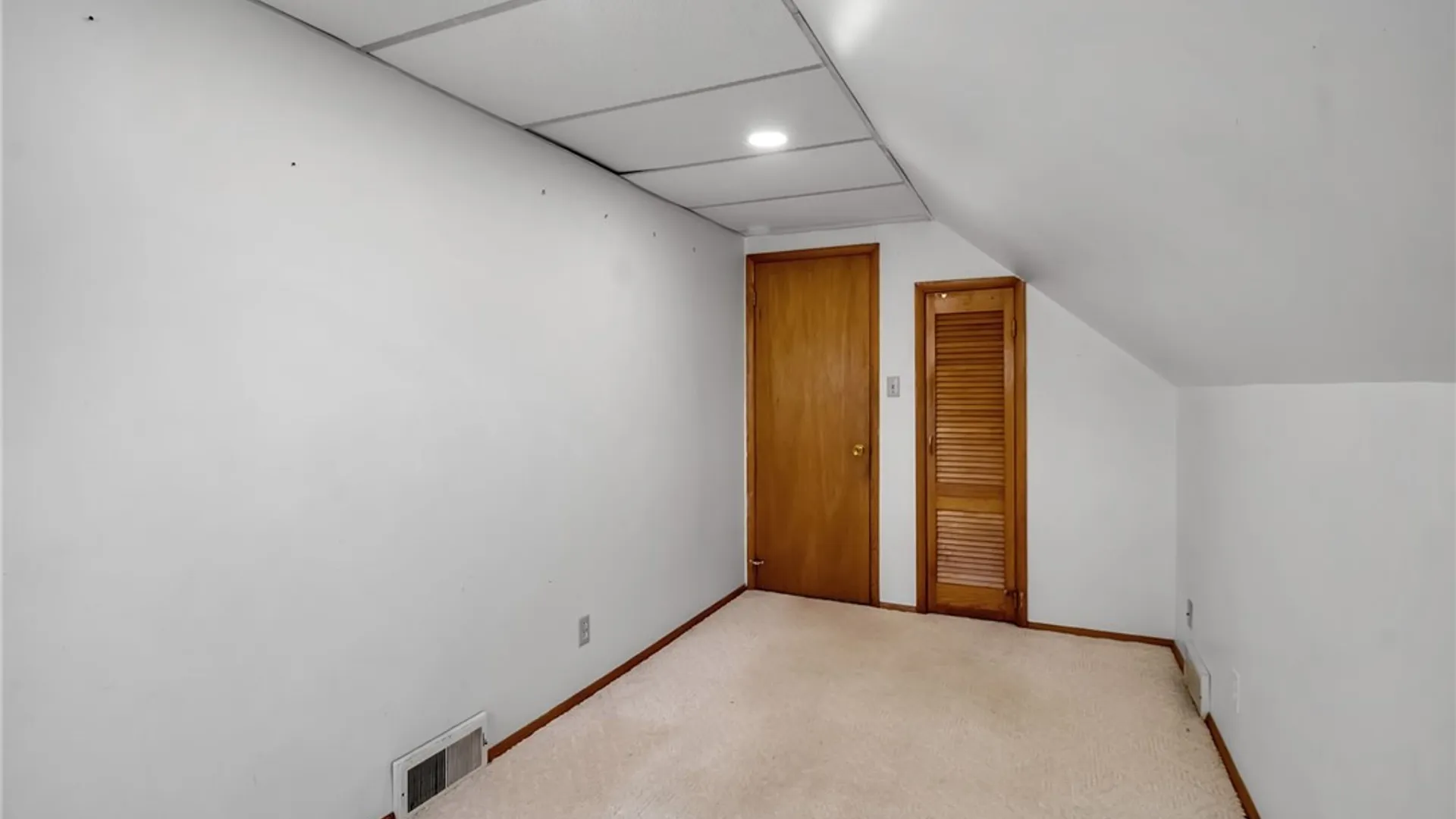 Property at 1532 98th Street, Niagara Falls, NY 14304 39