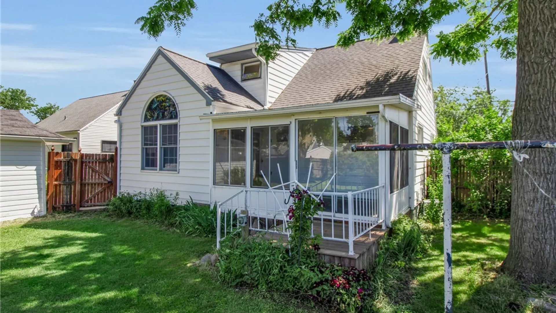 Property at 1532 98th Street, Niagara Falls, NY 14304 48