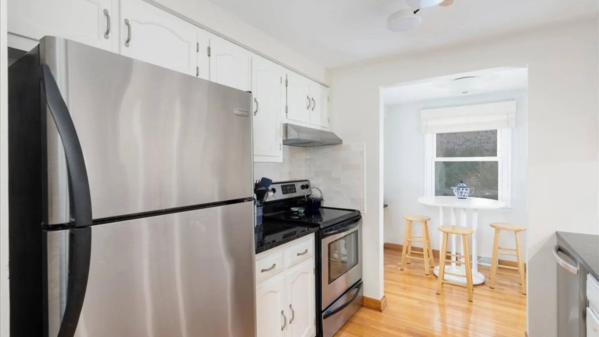 Property at 666 W Ferry Street, Buffalo, NY 14222 8