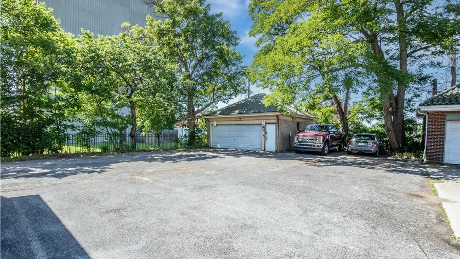 Property at 121 W Humboldt Parkway, Buffalo, NY 14214 33