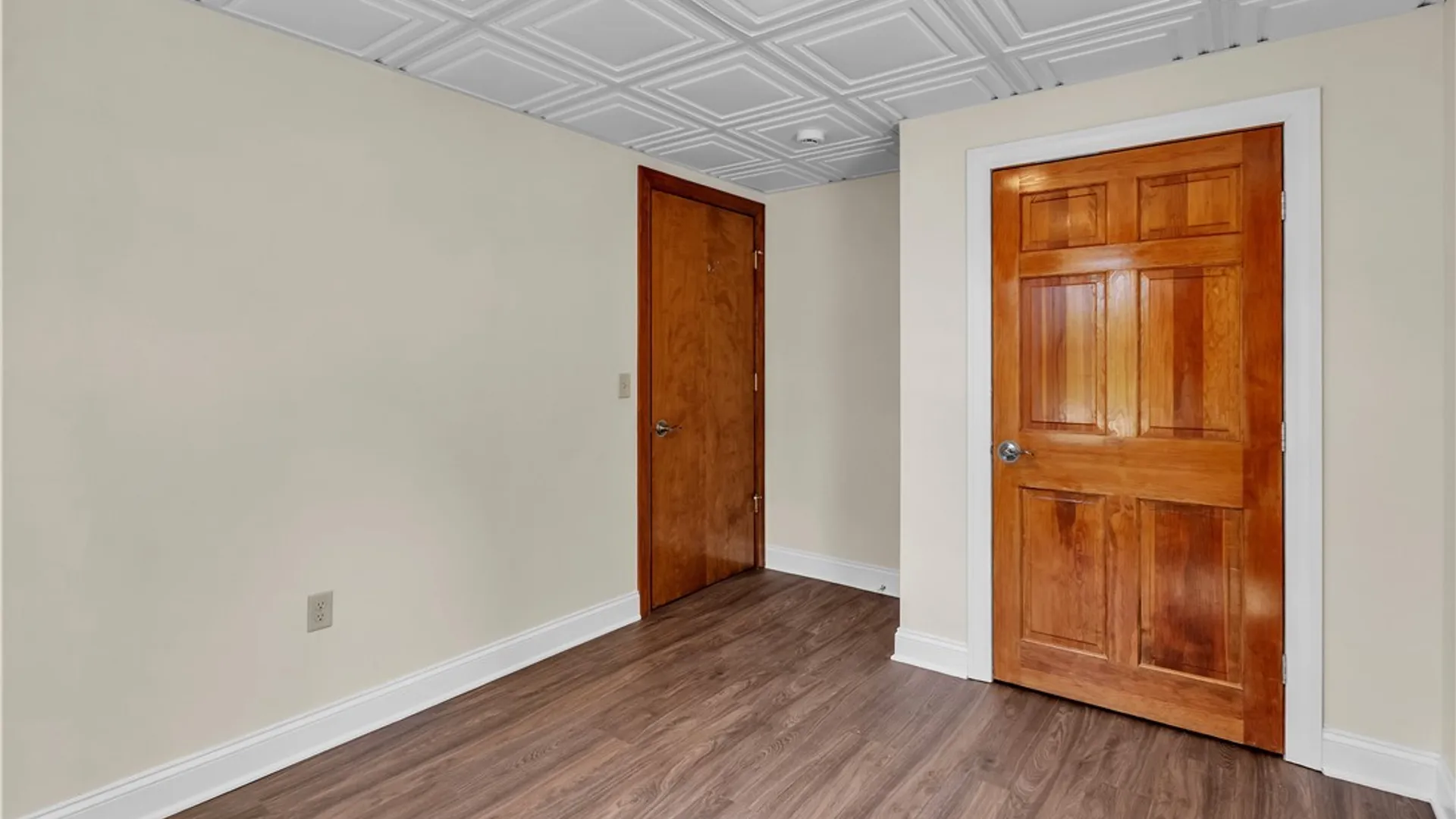 Property at 117 W Humboldt Parkway, Buffalo, NY 14214 18