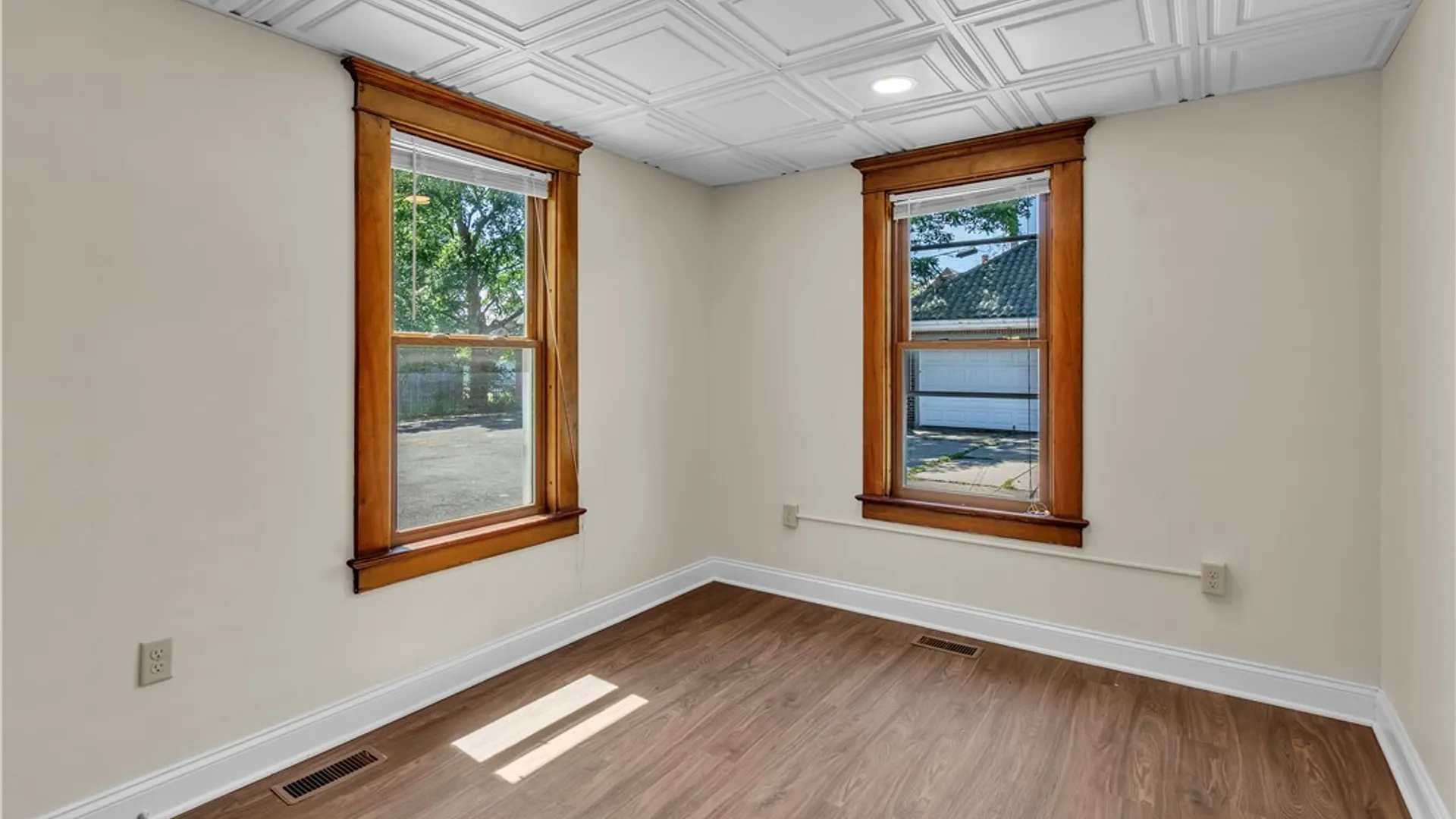 Property at 117 W Humboldt Parkway, Buffalo, NY 14214 19