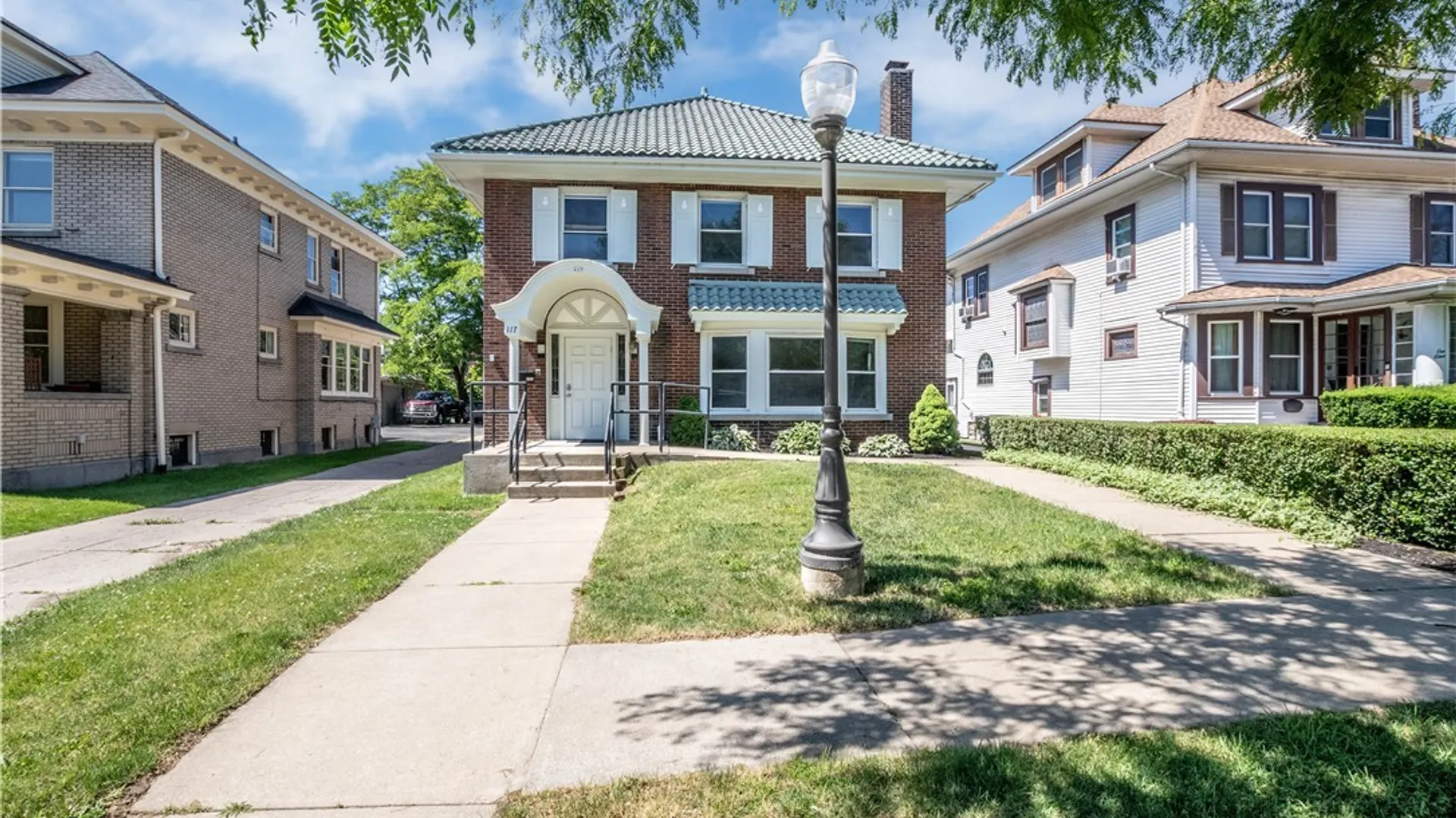 Property at 117 W Humboldt Parkway, Buffalo, NY 14214 2