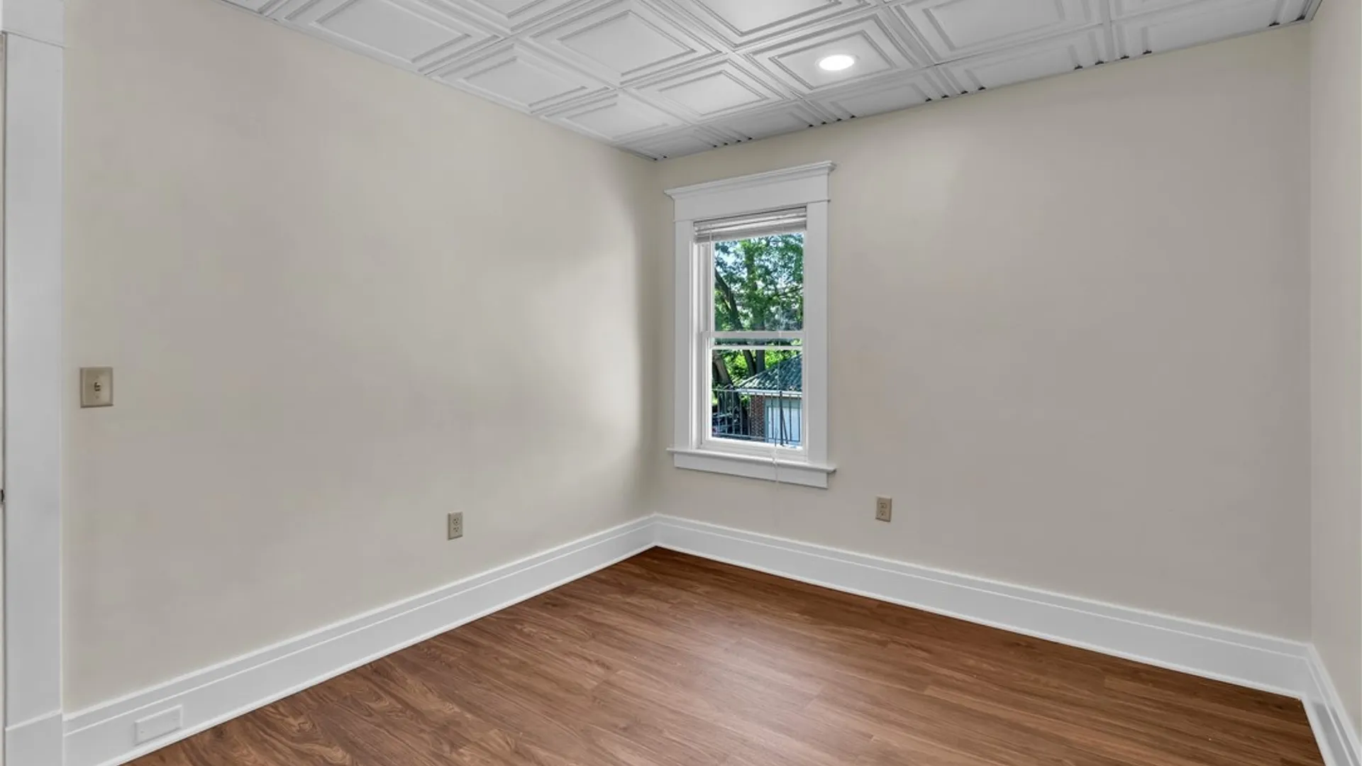 Property at 117 W Humboldt Parkway, Buffalo, NY 14214 29