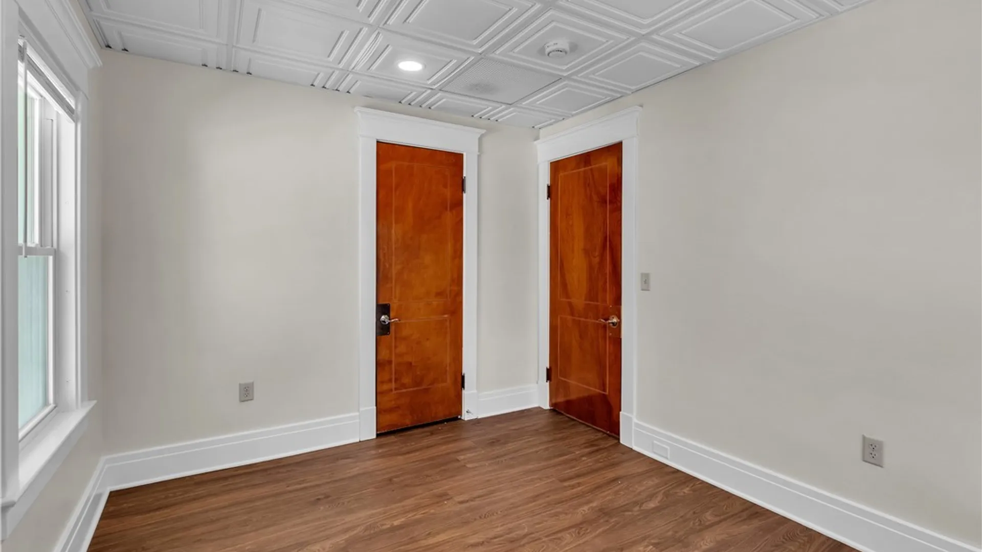 Property at 117 W Humboldt Parkway, Buffalo, NY 14214 30