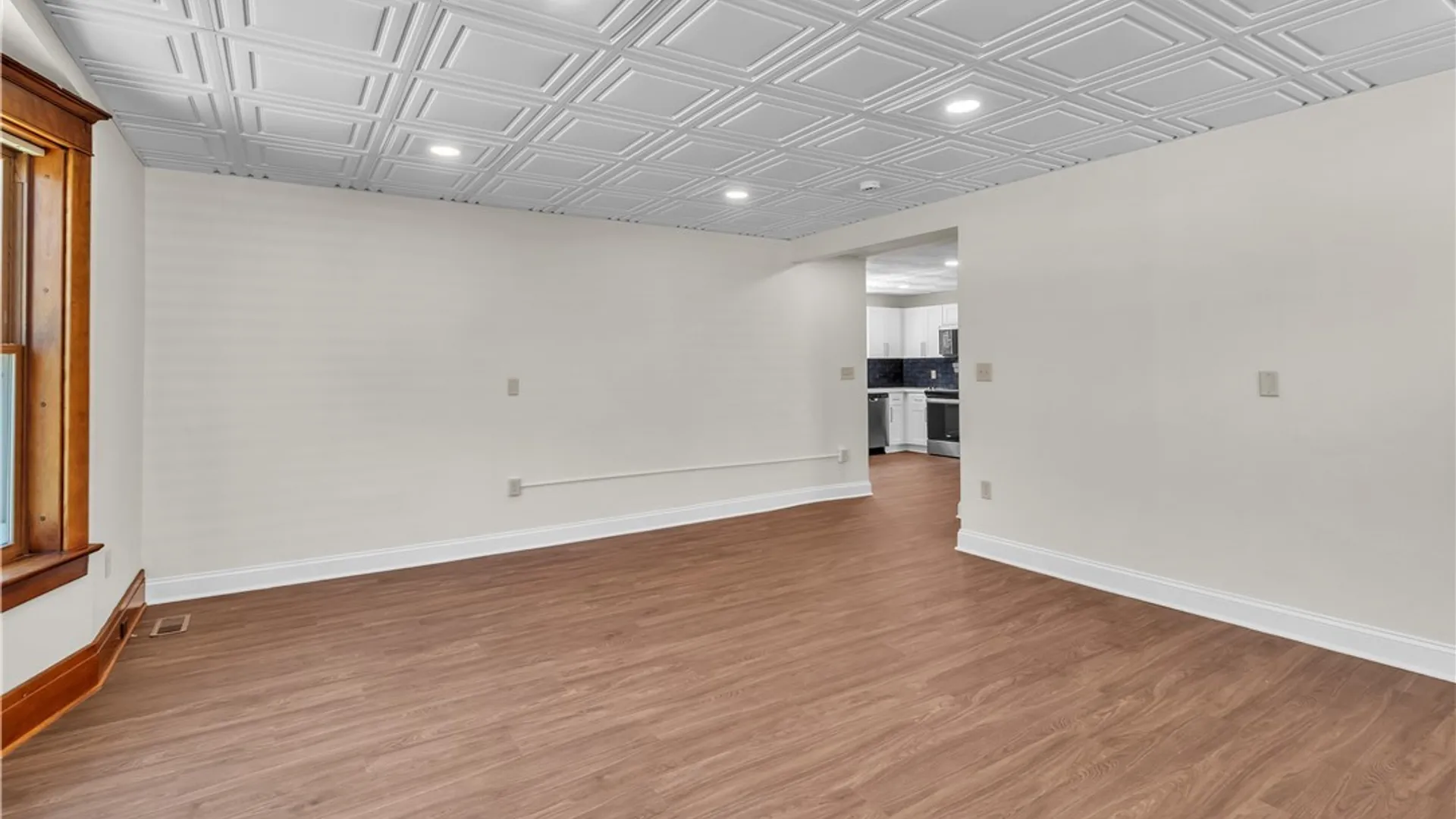 Property at 117 W Humboldt Parkway, Buffalo, NY 14214 4