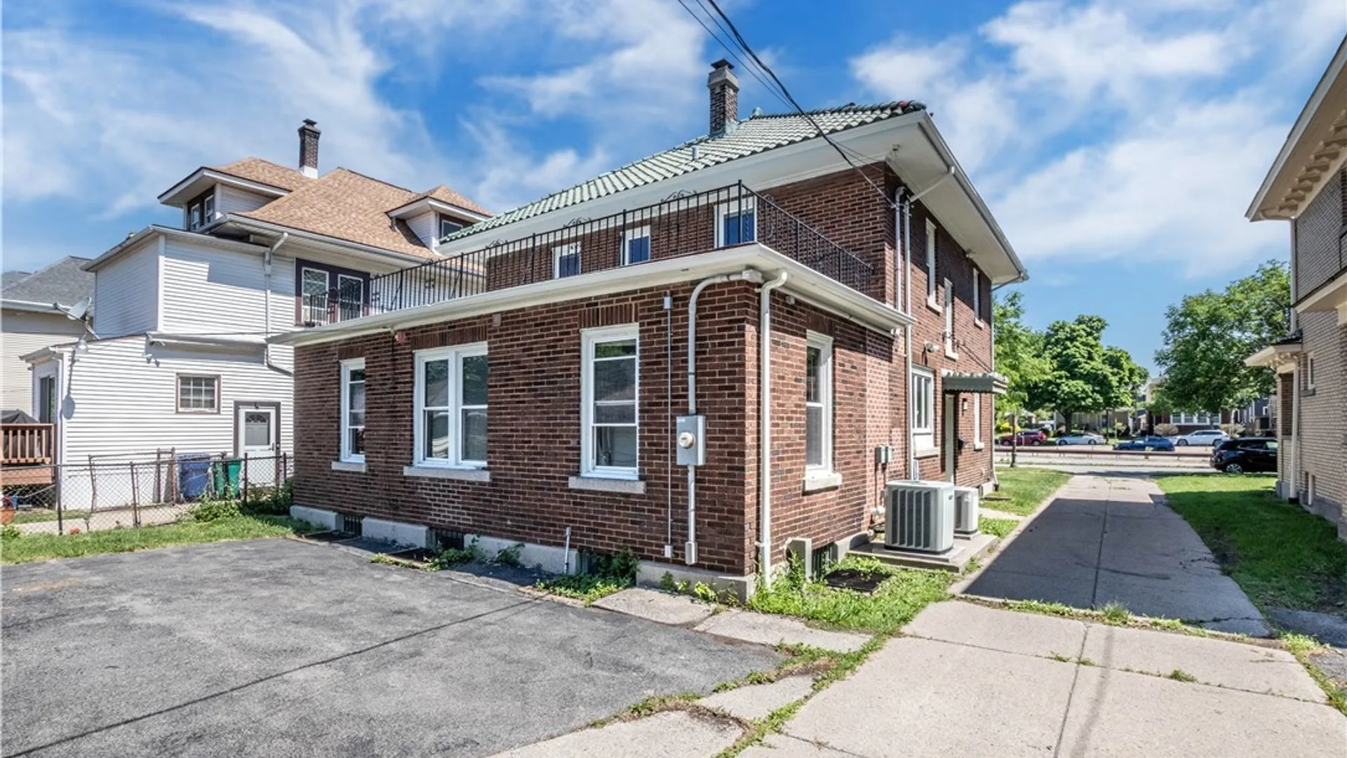 Property at 117 W Humboldt Parkway, Buffalo, NY 14214 40