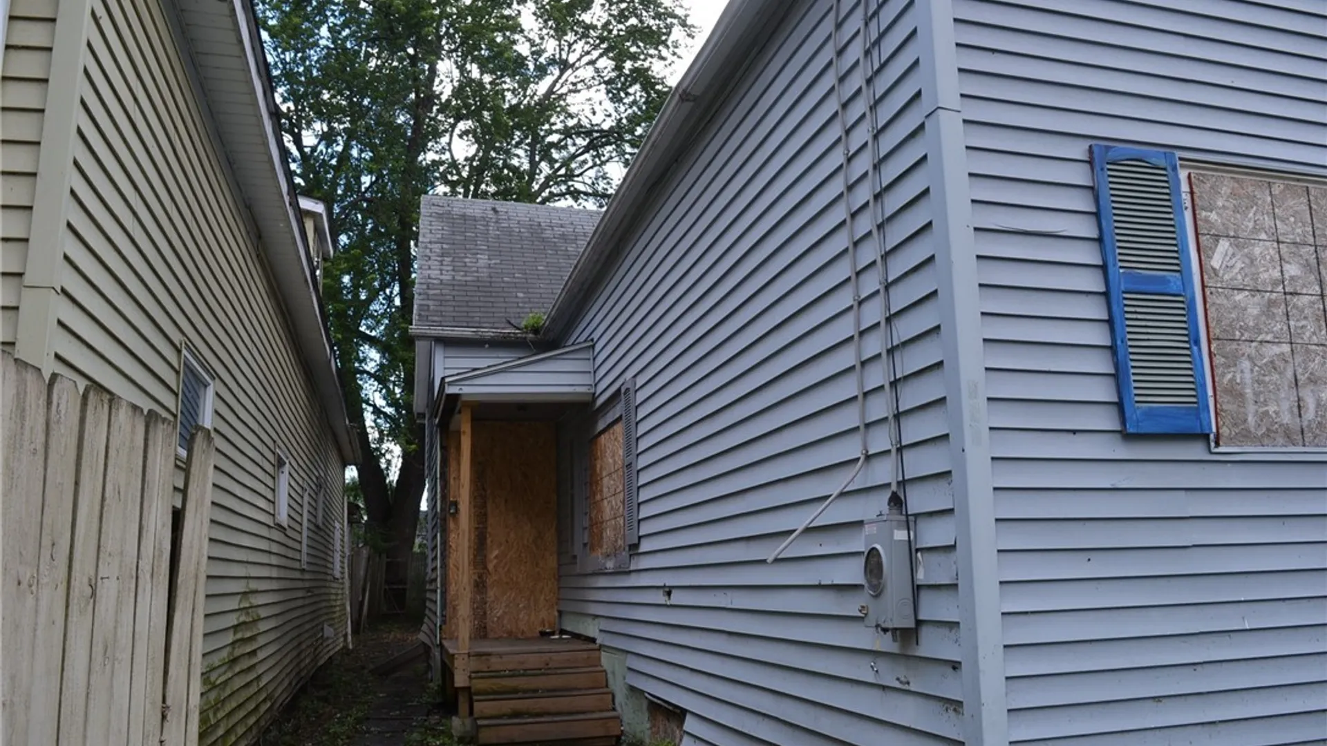 Property at 166 Thompson Street, Buffalo, NY 14207 2
