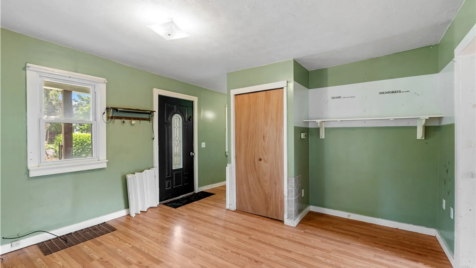 Property at 8883 Main Street, Richmond, NY 14471 4