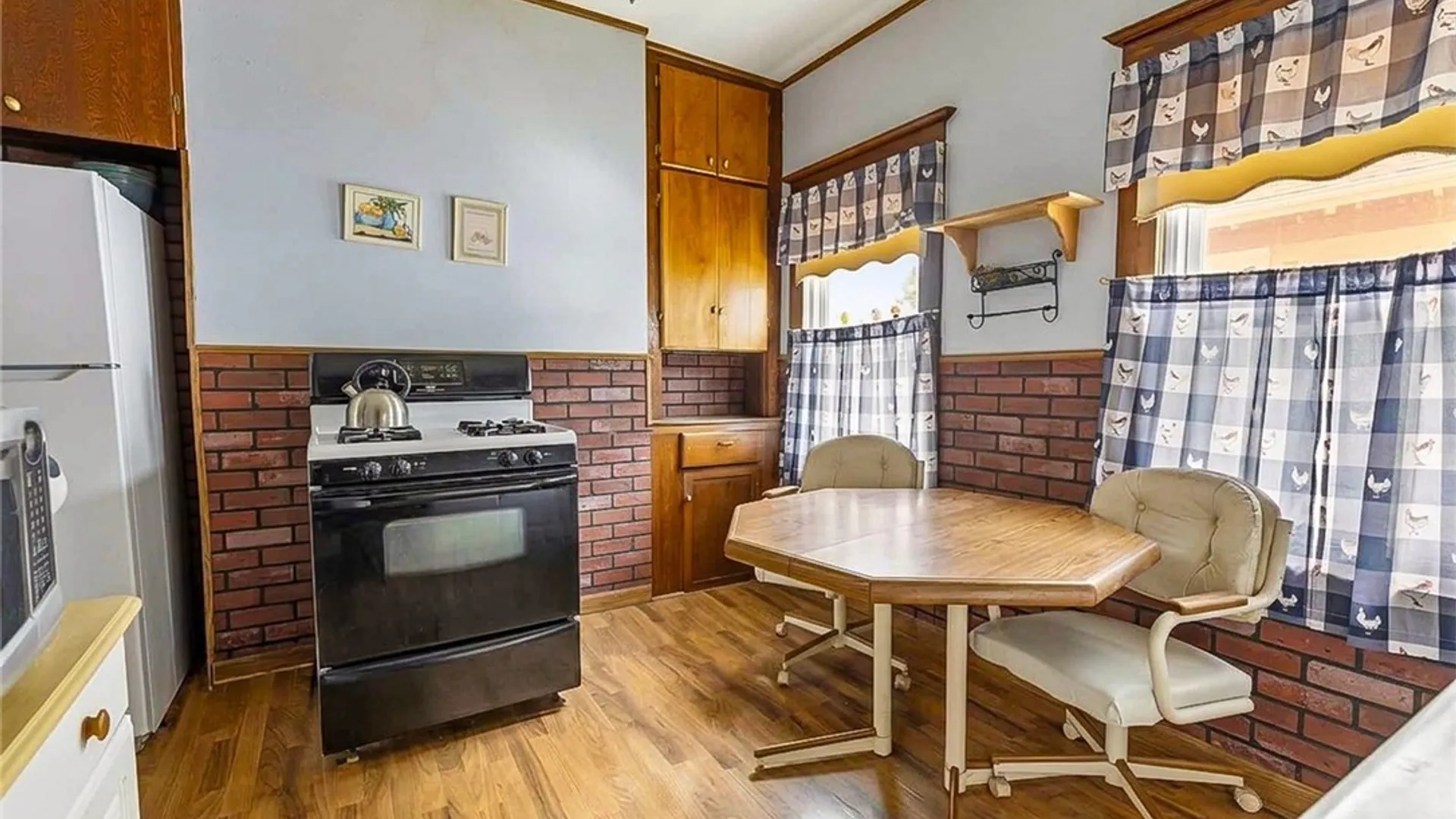 Property at 230 Parker Avenue, Buffalo, NY 14214 15