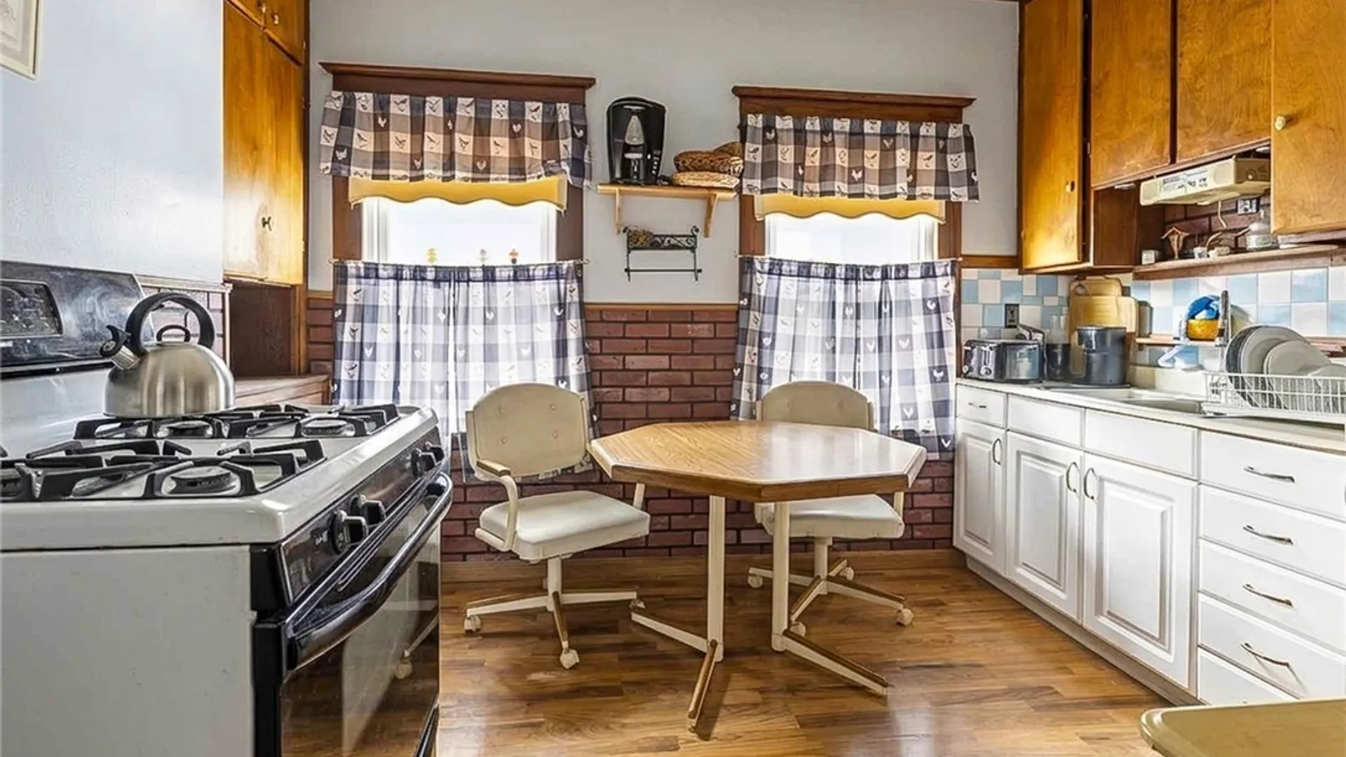Property at 230 Parker Avenue, Buffalo, NY 14214 16