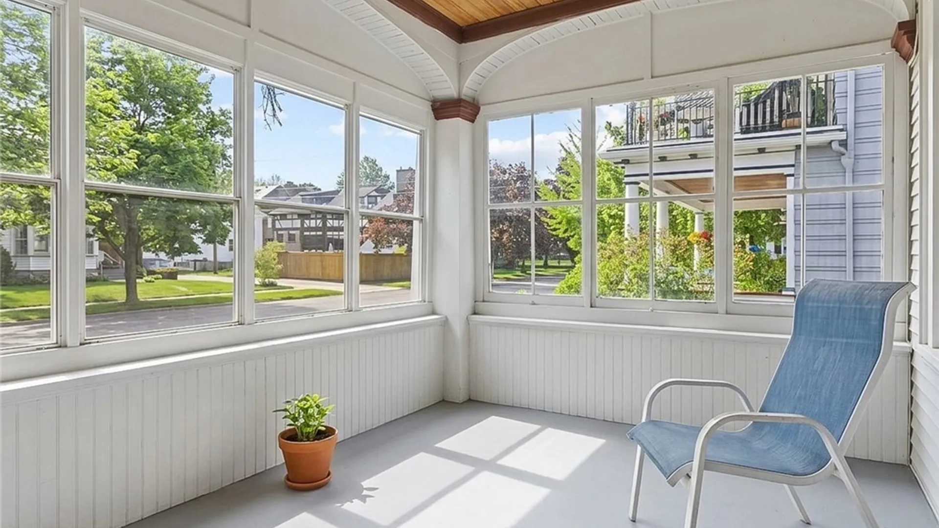 Property at 230 Parker Avenue, Buffalo, NY 14214 3