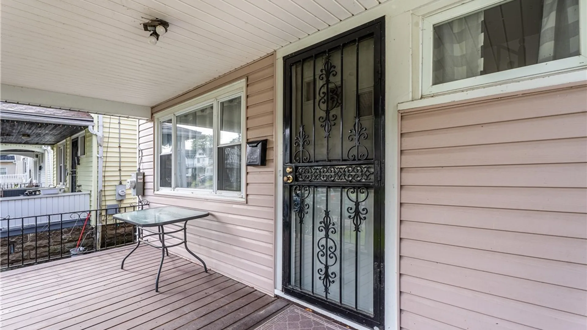 Property at 29 Wade Avenue, Buffalo, NY 14214 3