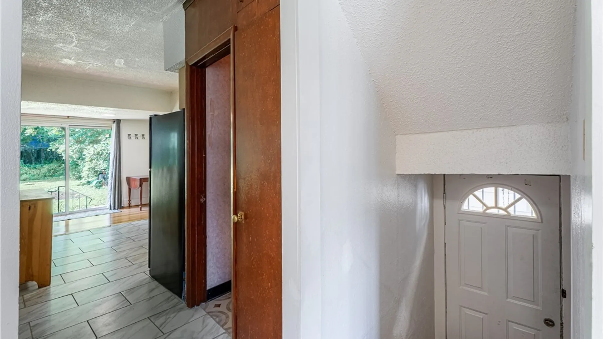 Property at 29 Wade Avenue, Buffalo, NY 14214 32