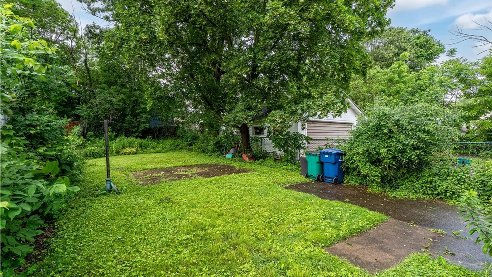 Property at 29 Wade Avenue, Buffalo, NY 14214 35