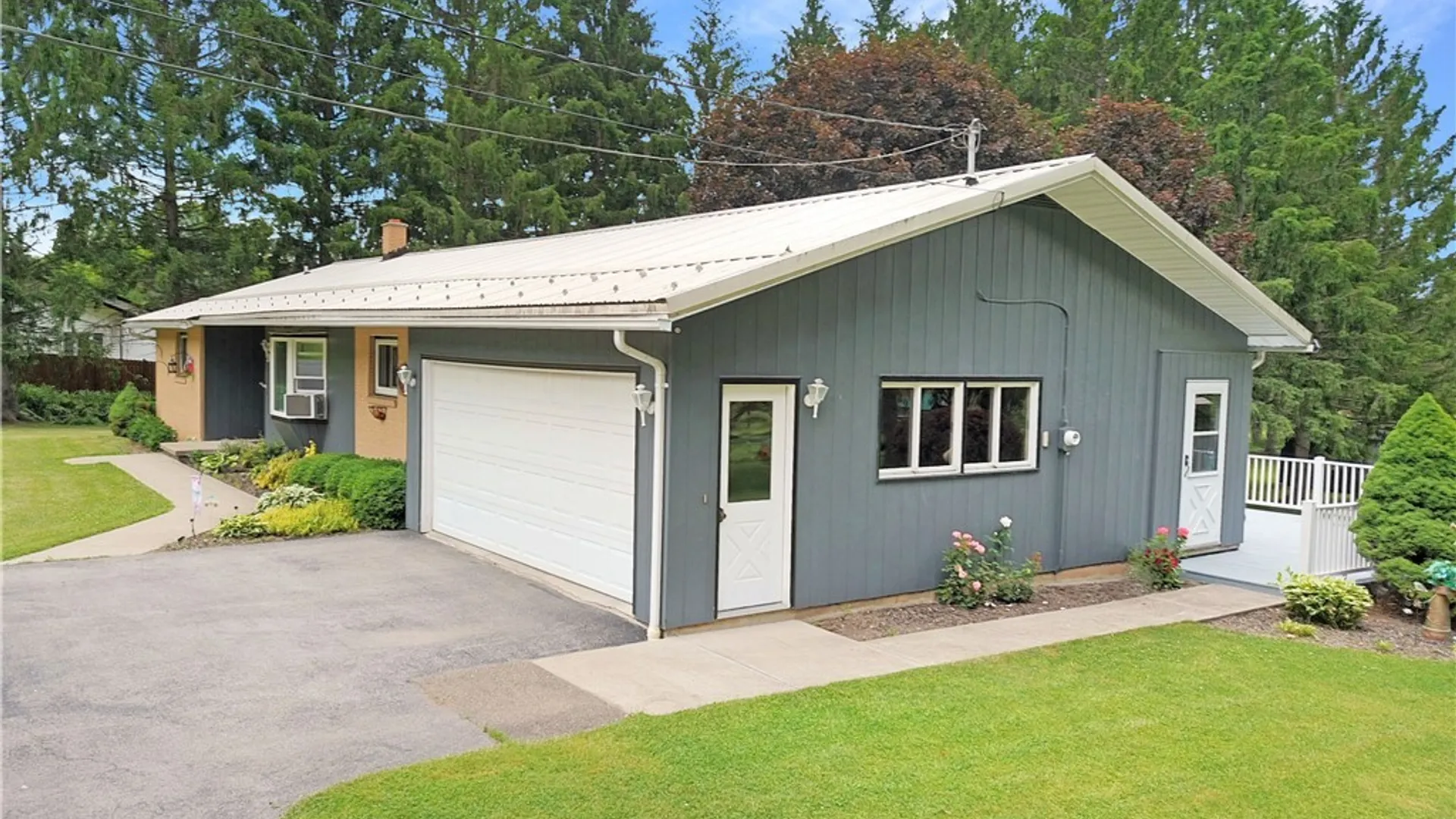 Property at 230 Wyoming Street, Warsaw, NY 14569 4