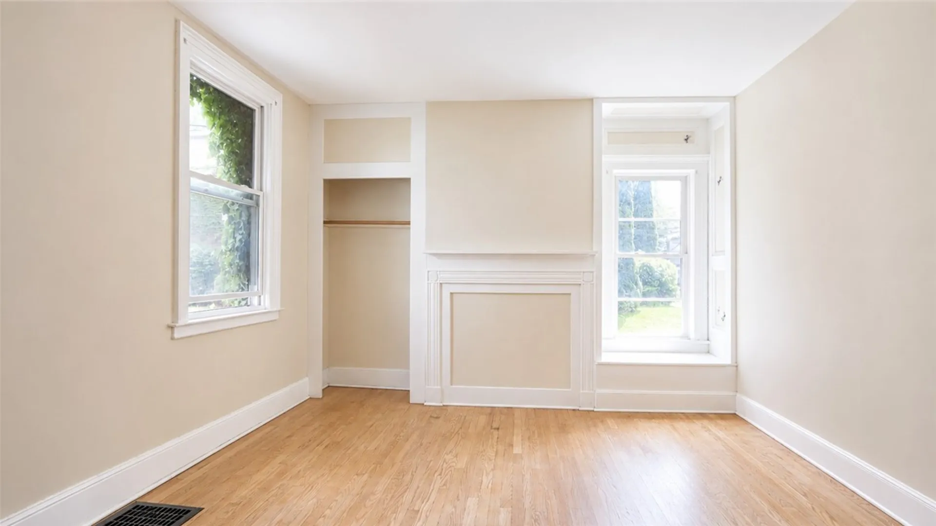 Property at 171 Pulteney St, Geneva City, NY 14456 14