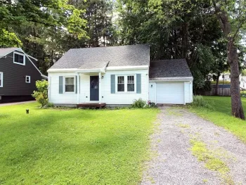 Property at 215 Hunt Drive, Manlius, NY 13066