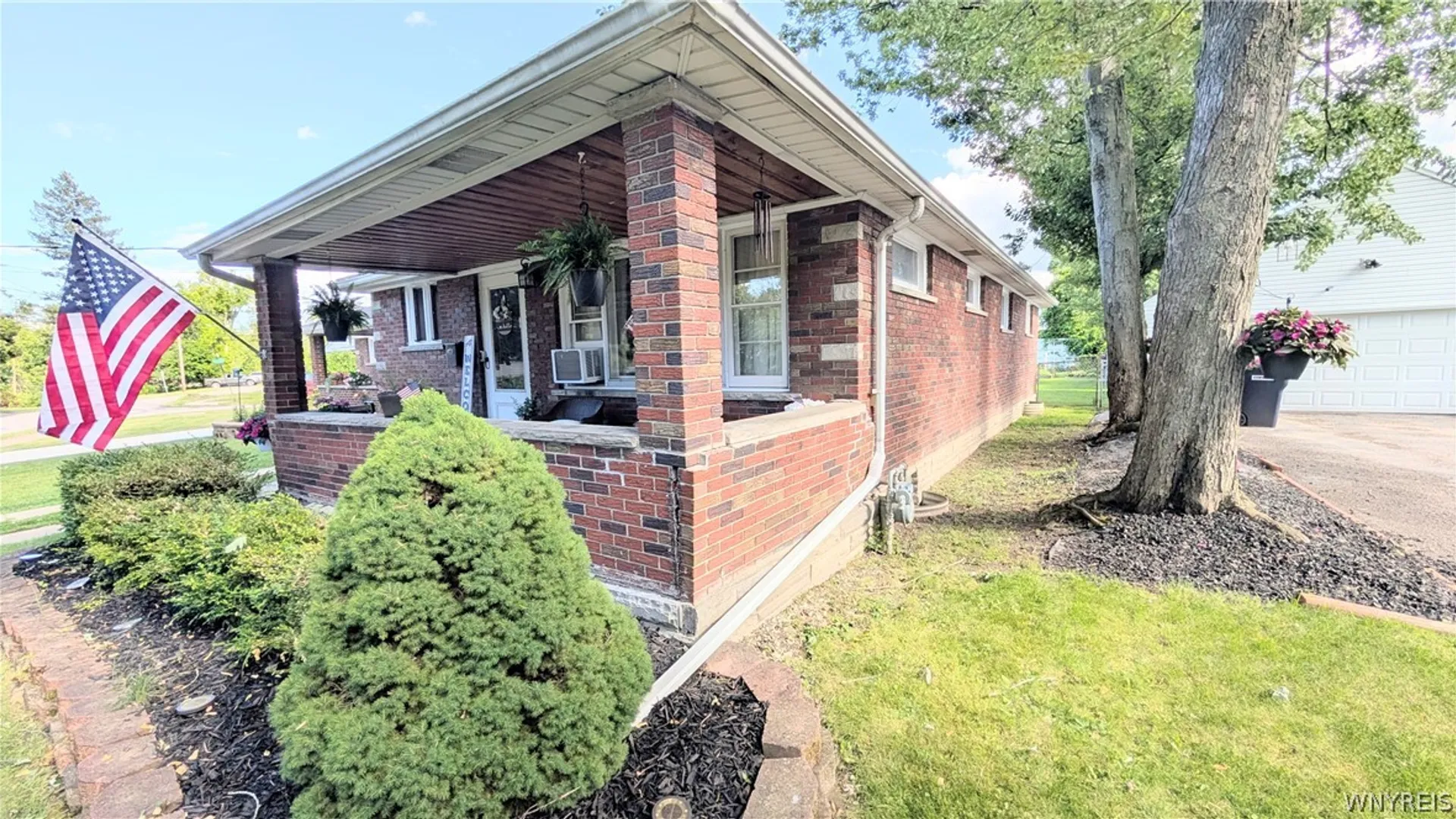 Property at 8915 Brookside Drive, Niagara Falls, NY 14304 30