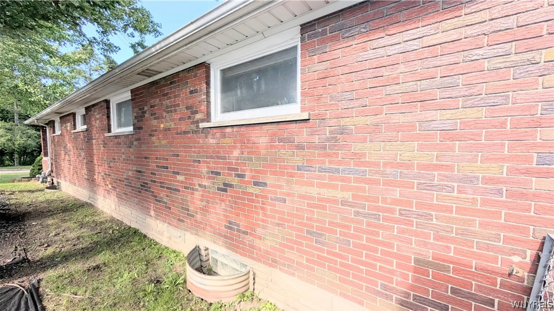 Property at 8915 Brookside Drive, Niagara Falls, NY 14304 31