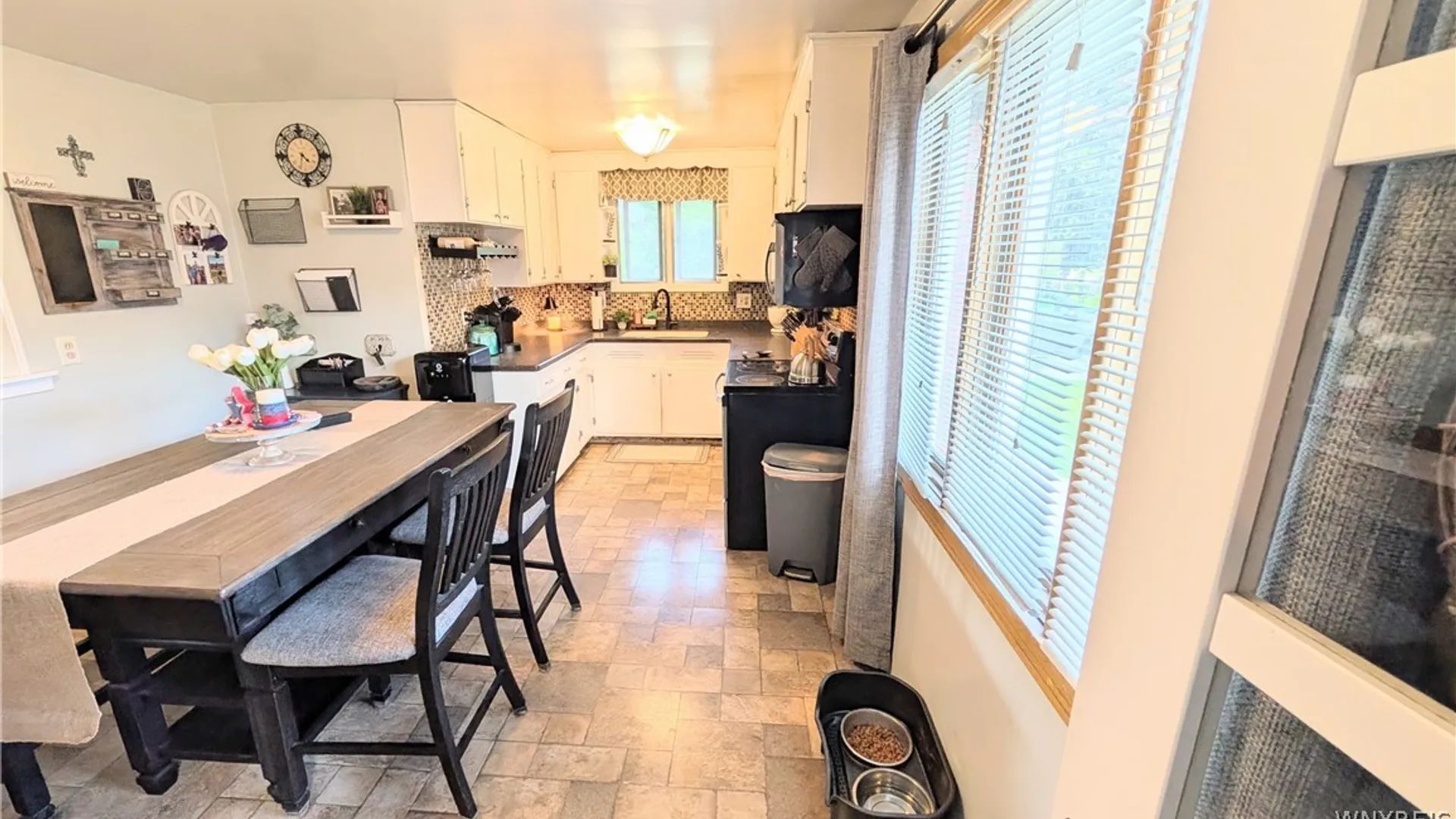 Property at 8915 Brookside Drive, Niagara Falls, NY 14304 39