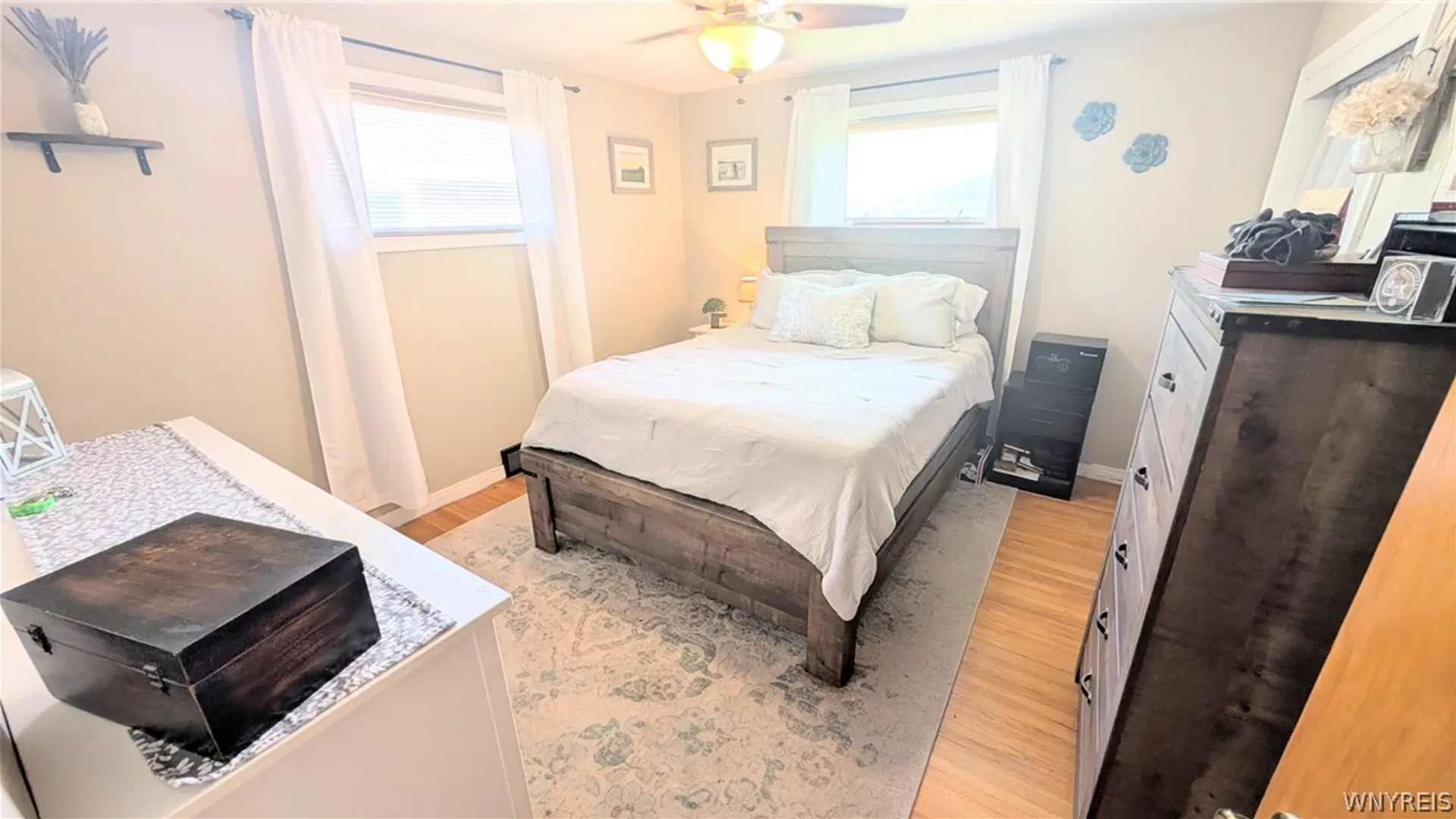 Property at 8915 Brookside Drive, Niagara Falls, NY 14304 5
