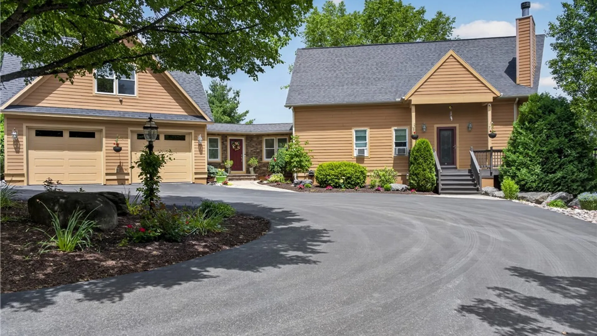 Property at 2726 Gardner Rd, Pompey, NY 13063 6