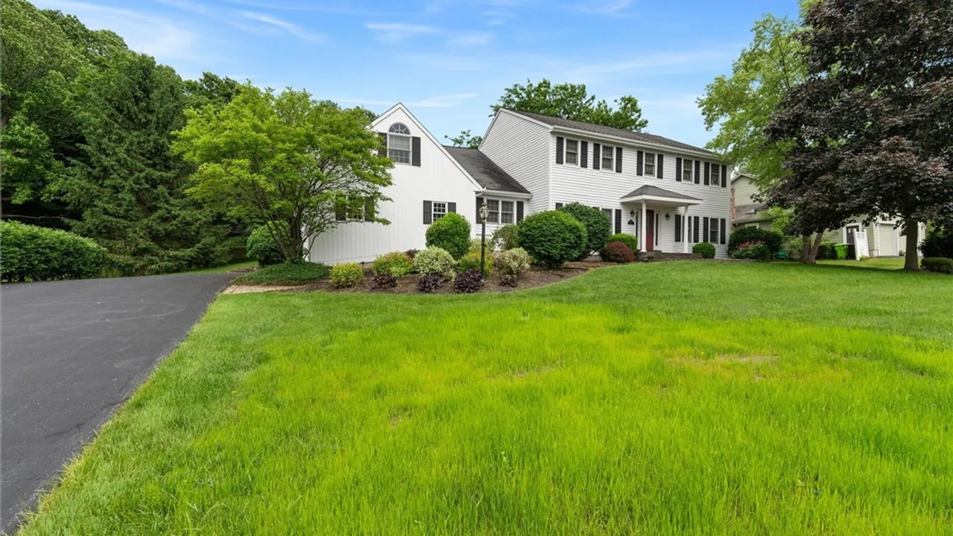 Property at 5114 Shiraz Lane, Manlius, NY 13066 2