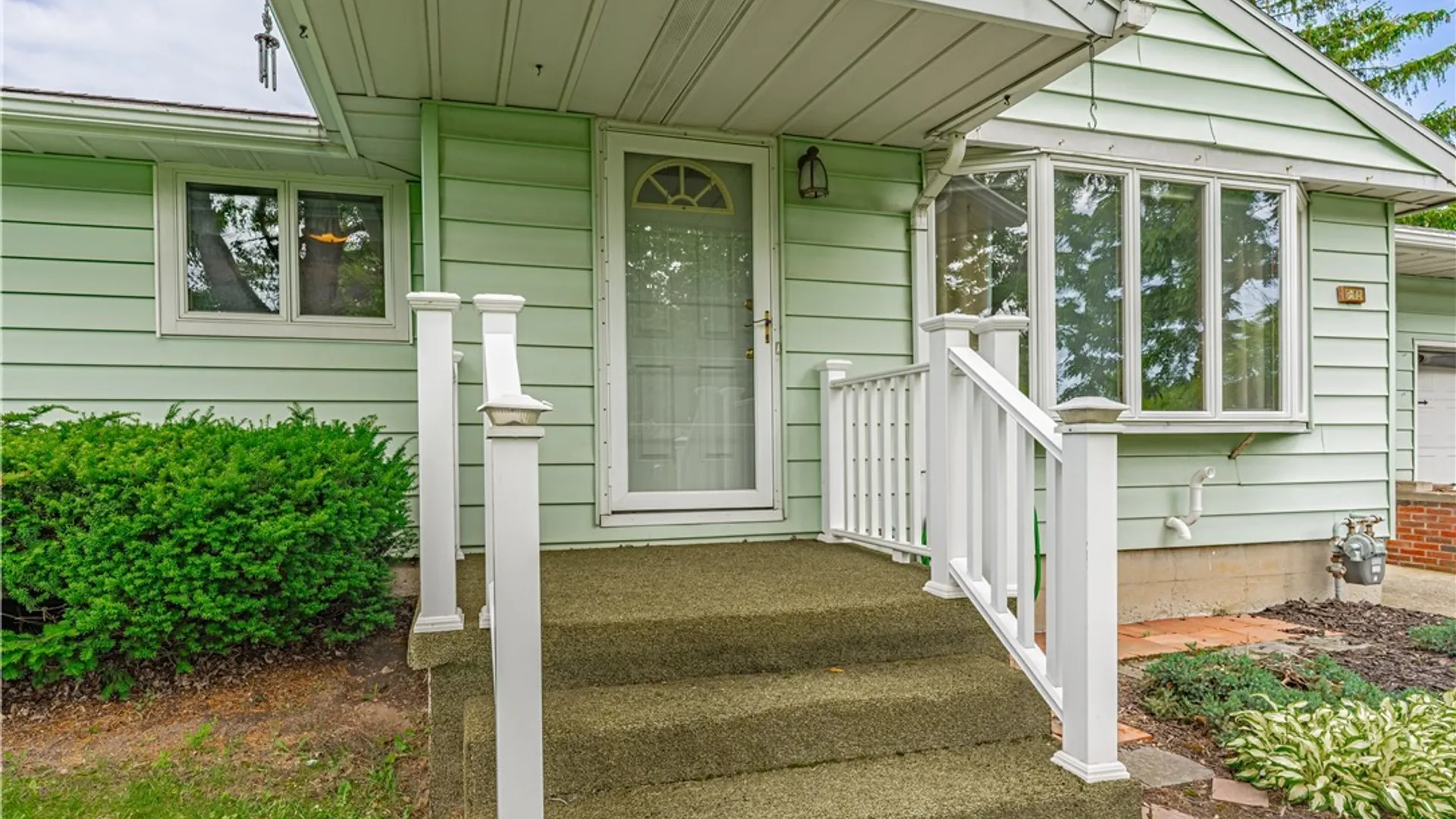 Property at 5812 Joanne Drive, Cambria, NY 14132 4
