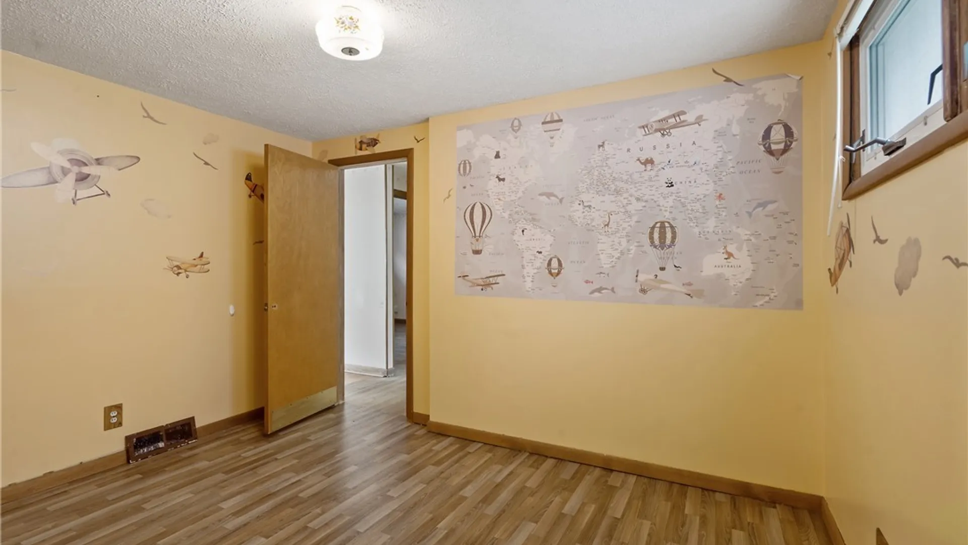 Property at 111 Wilmore Place, Syracuse, NY 13208 12