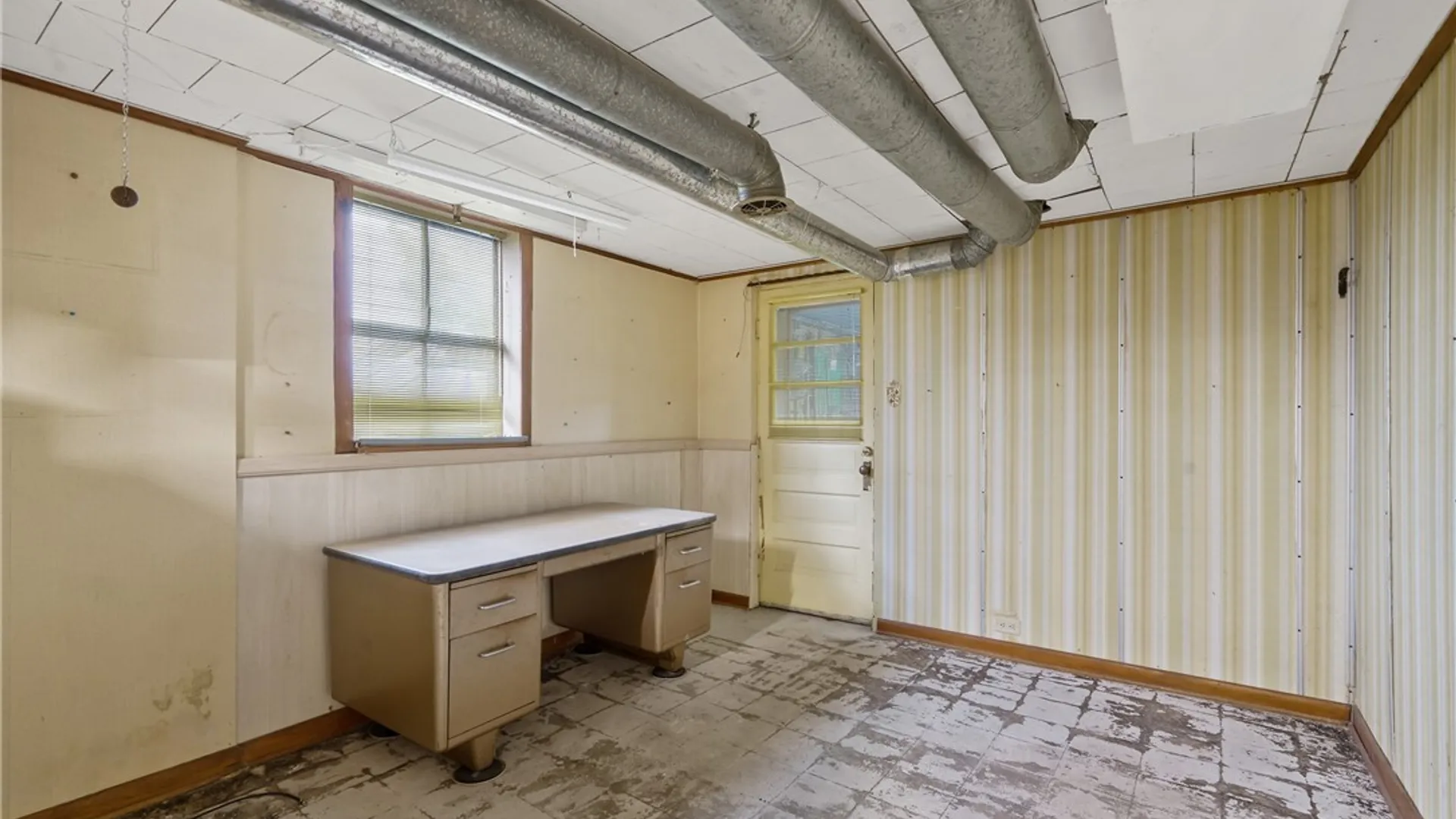 Property at 111 Wilmore Place, Syracuse, NY 13208 20