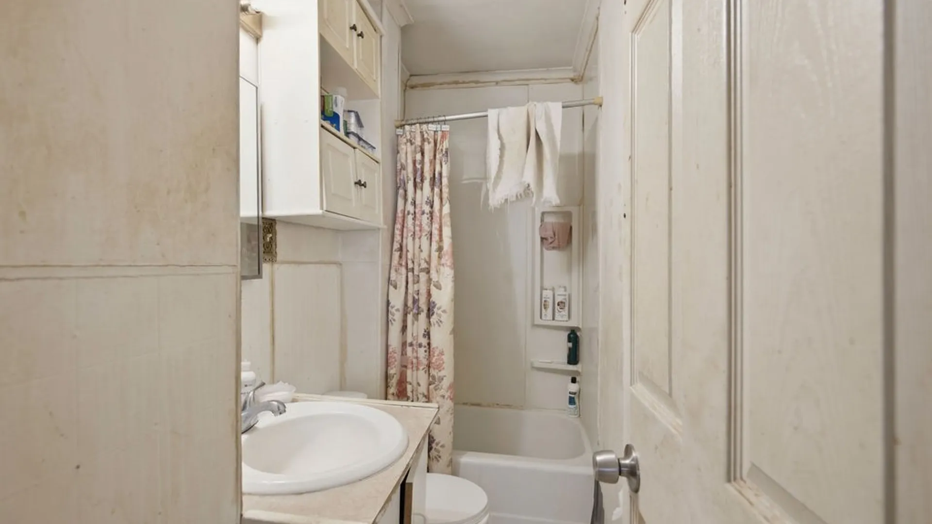Property at 725 Butternut Street, Syracuse, NY 13208 10