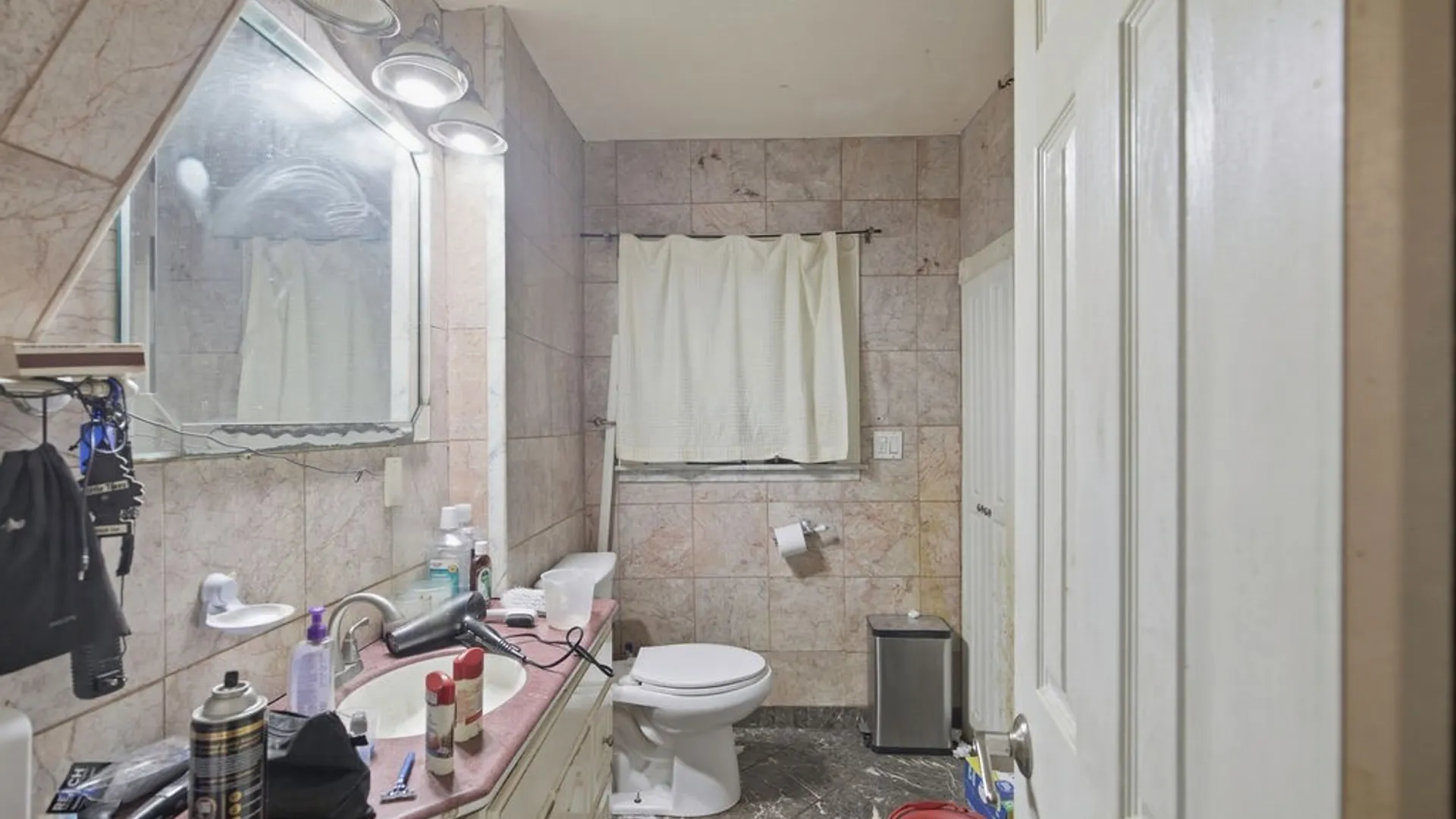 Property at 725 Butternut Street, Syracuse, NY 13208 17